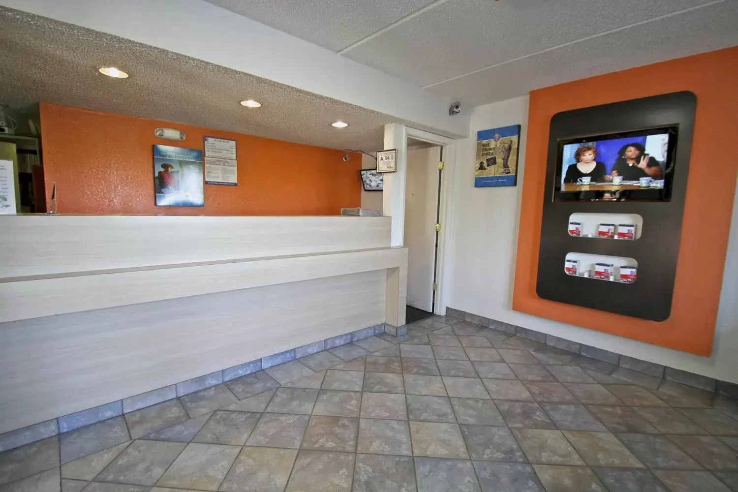 Lobby or reception, Lobby/Reception in Motel 6-Charlotte, NC - Coliseum