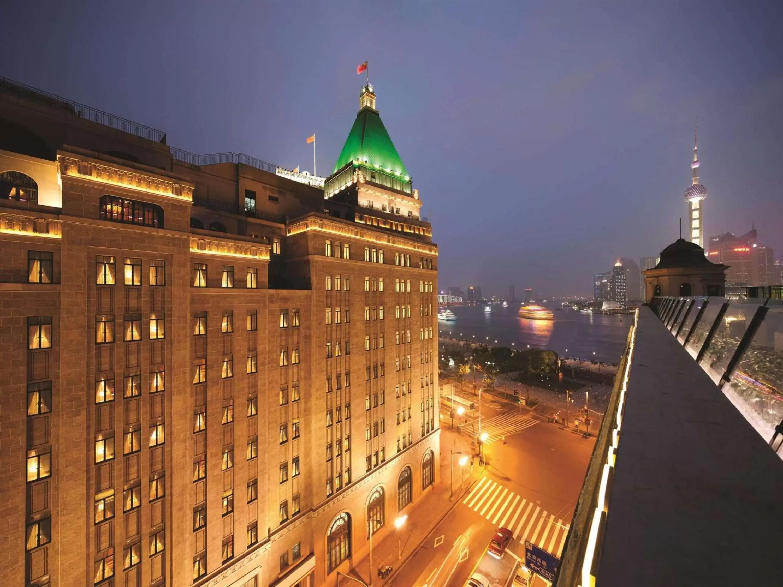 Property building in Fairmont Peace Hotel On the Bund (Start your own story with the BUND)