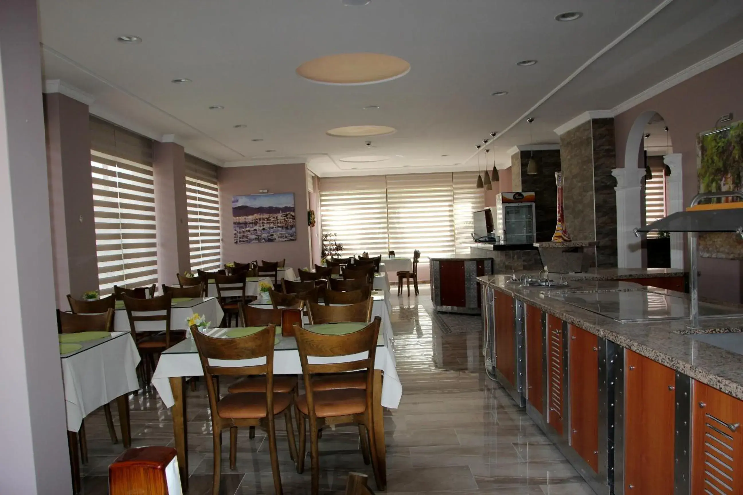 Restaurant/Places to Eat in Rosy Hotel Marmaris