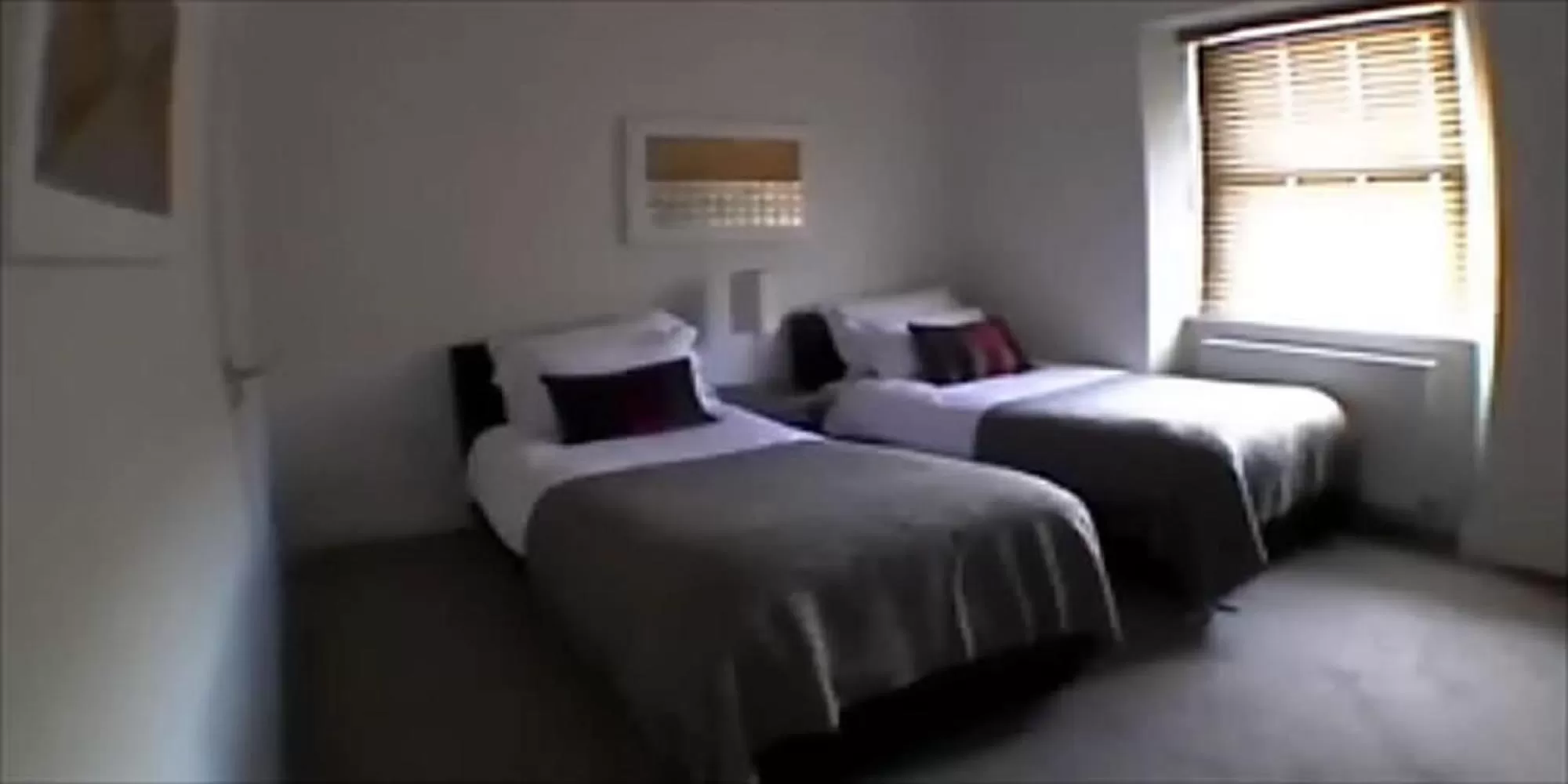 Day, Bed in Victoria Mansions Hotel Apartments