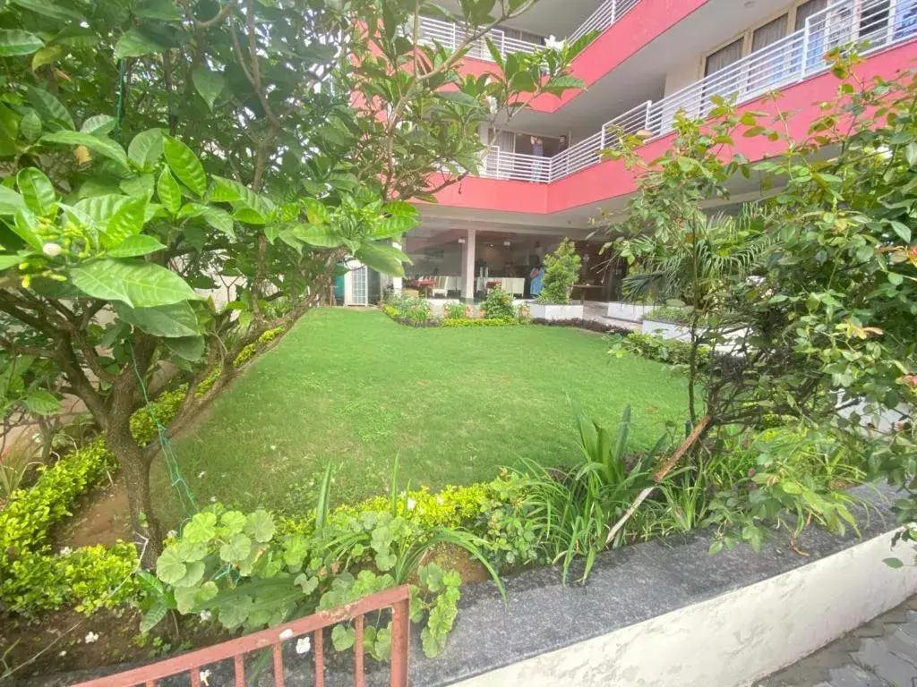 Garden view, Garden in Hotel Rama Trident