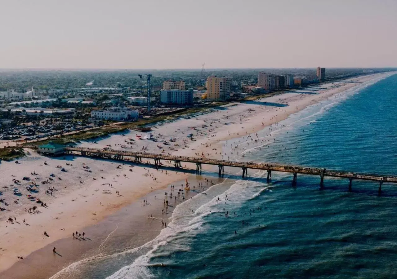 Beach, Bird's-eye View in Margaritaville Jacksonville Beach