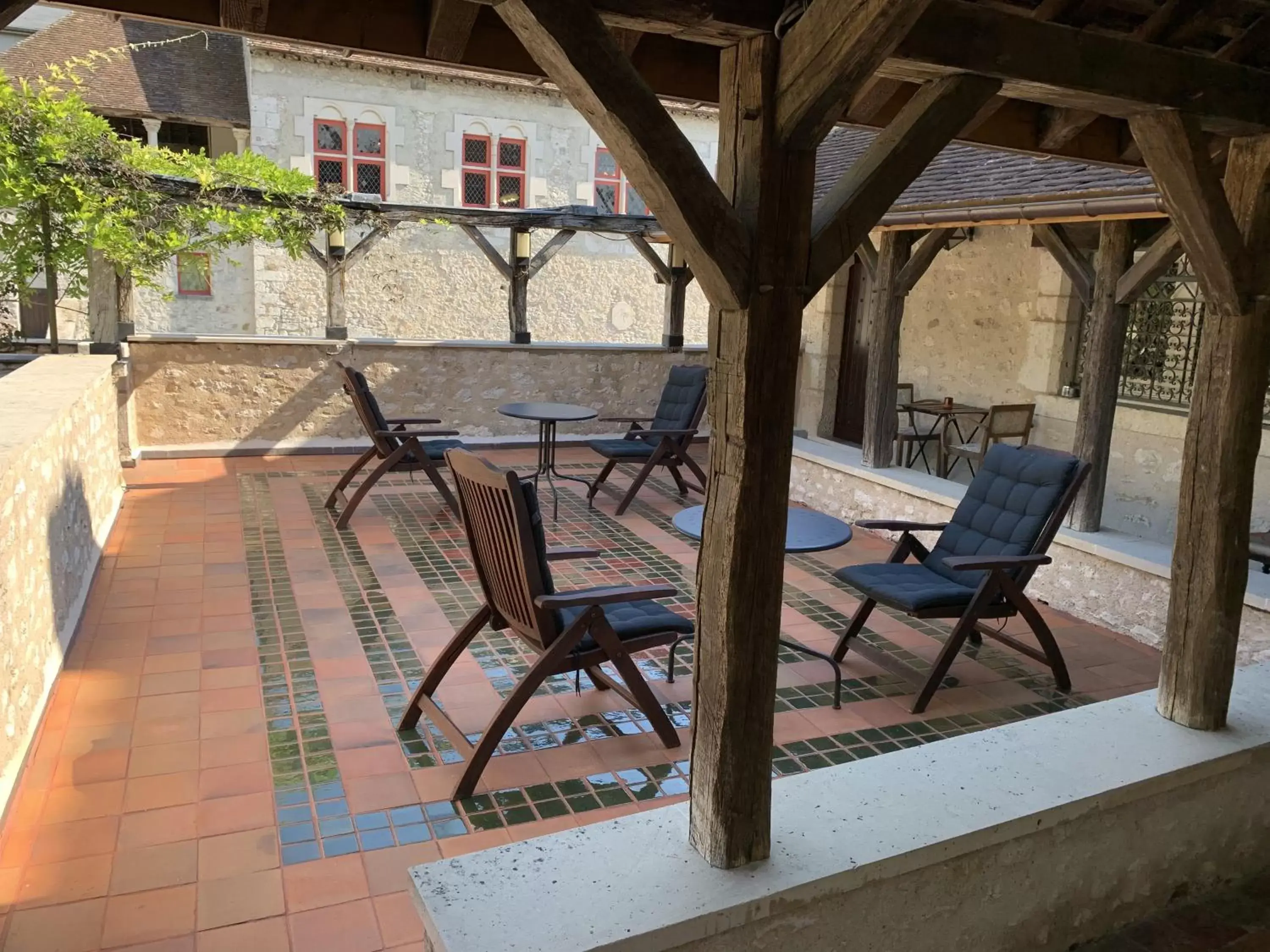 Patio in Demeure des Vieux Bains