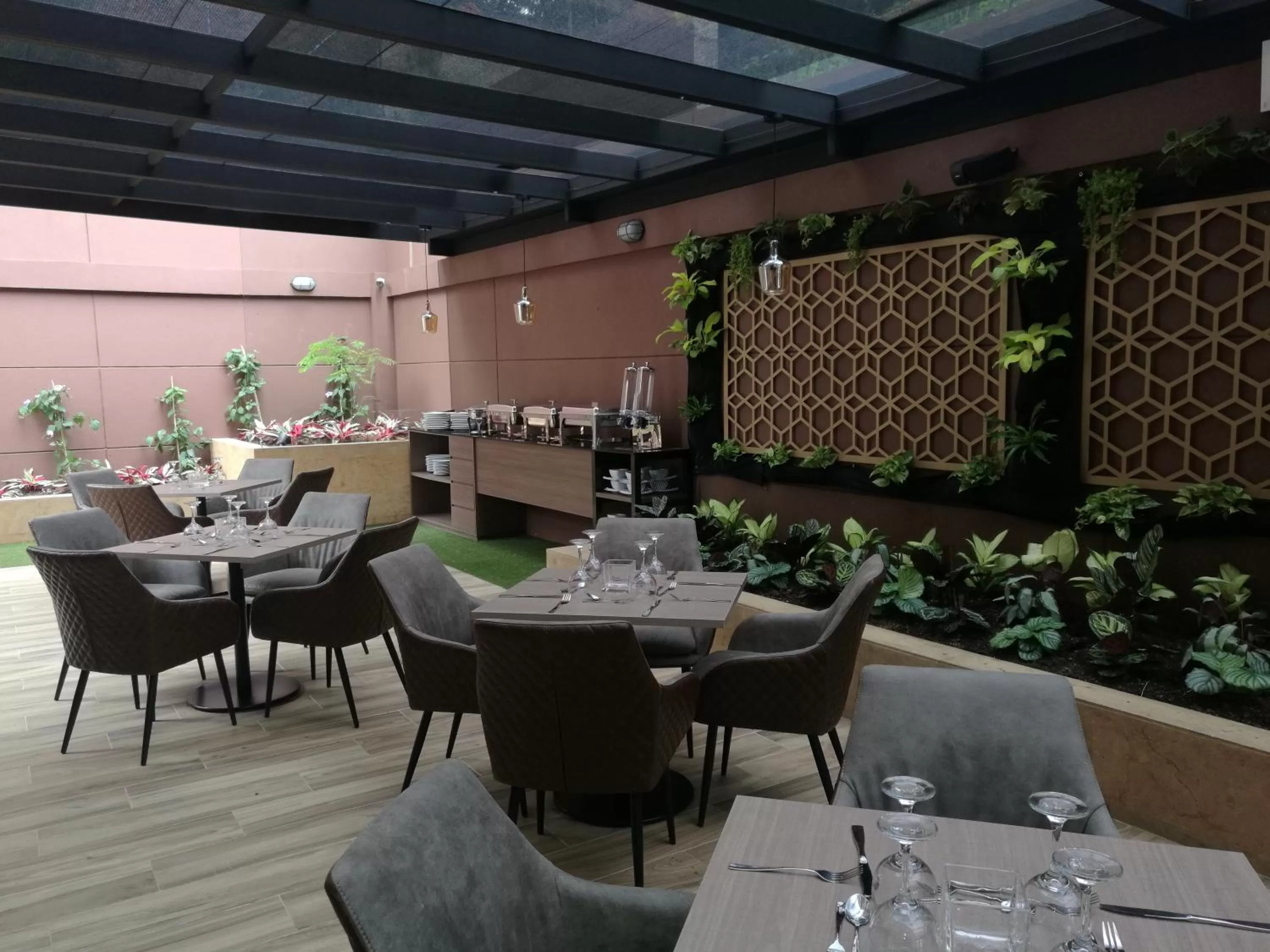 Restaurant/places to eat in Hotel Lomas 10 Medellin