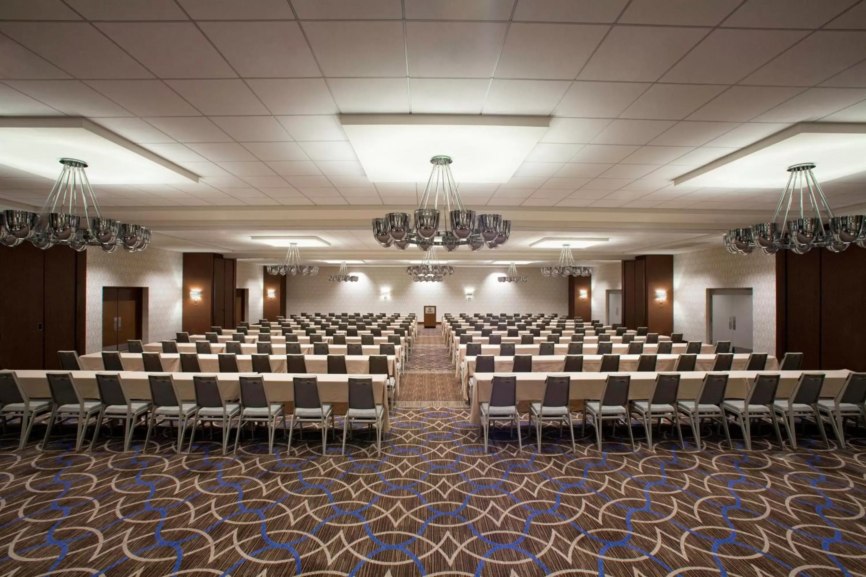 Meeting/conference room in Sheraton Pittsburgh Airport Hotel