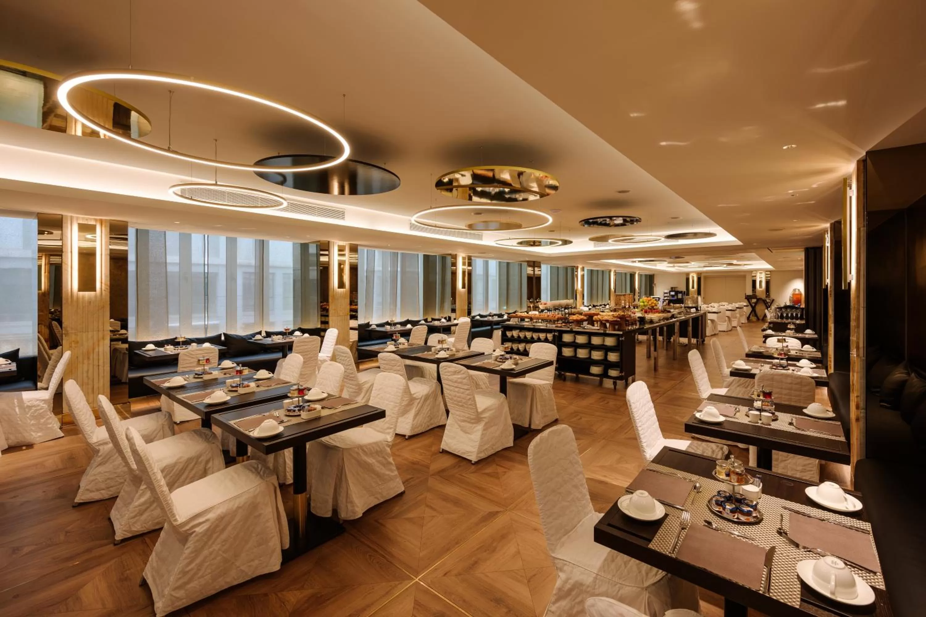 Buffet breakfast in Hotel Dei Cavalieri Milano Duomo