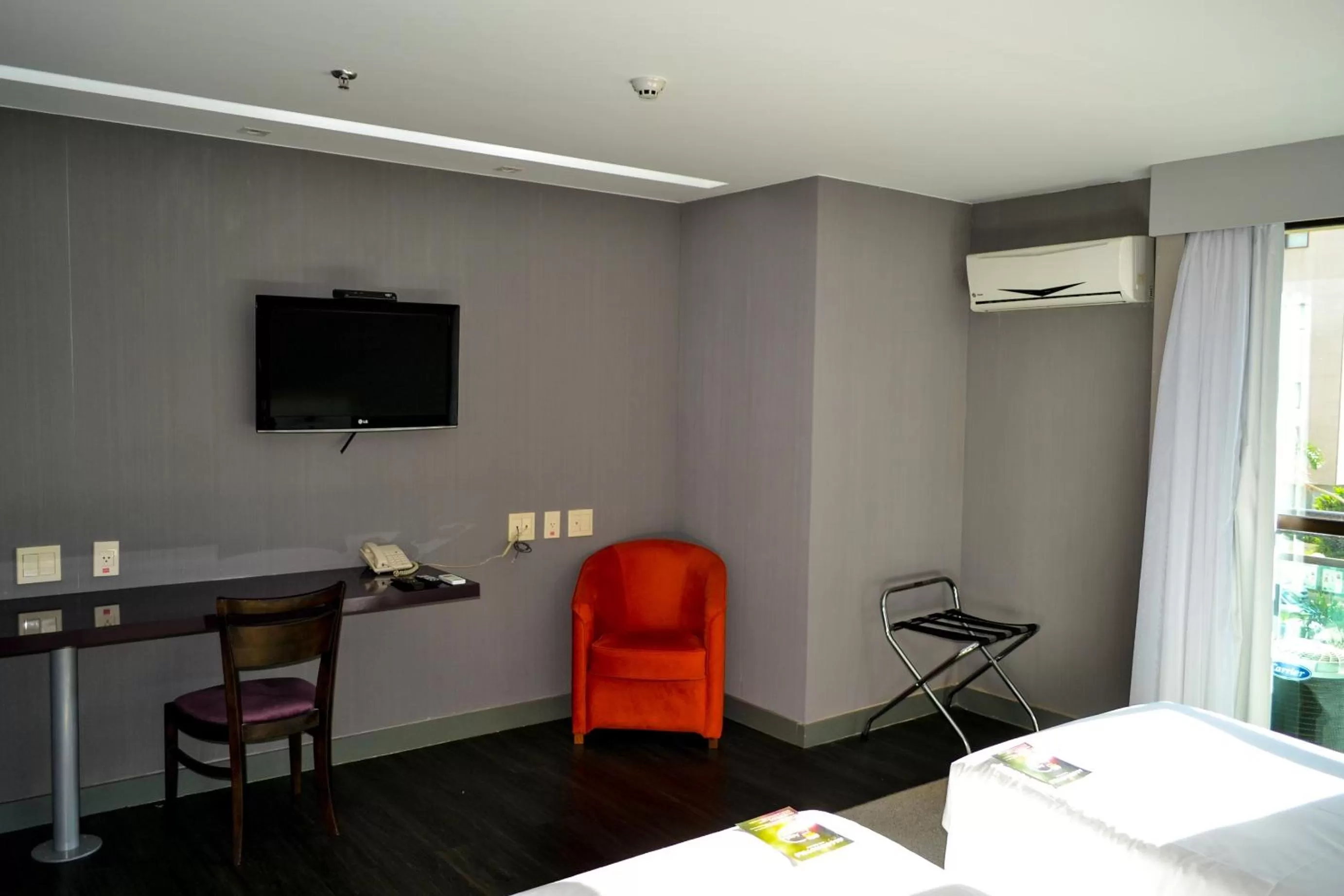 Photo of the whole room in Grand Mercure Brasilia Eixo Monumental