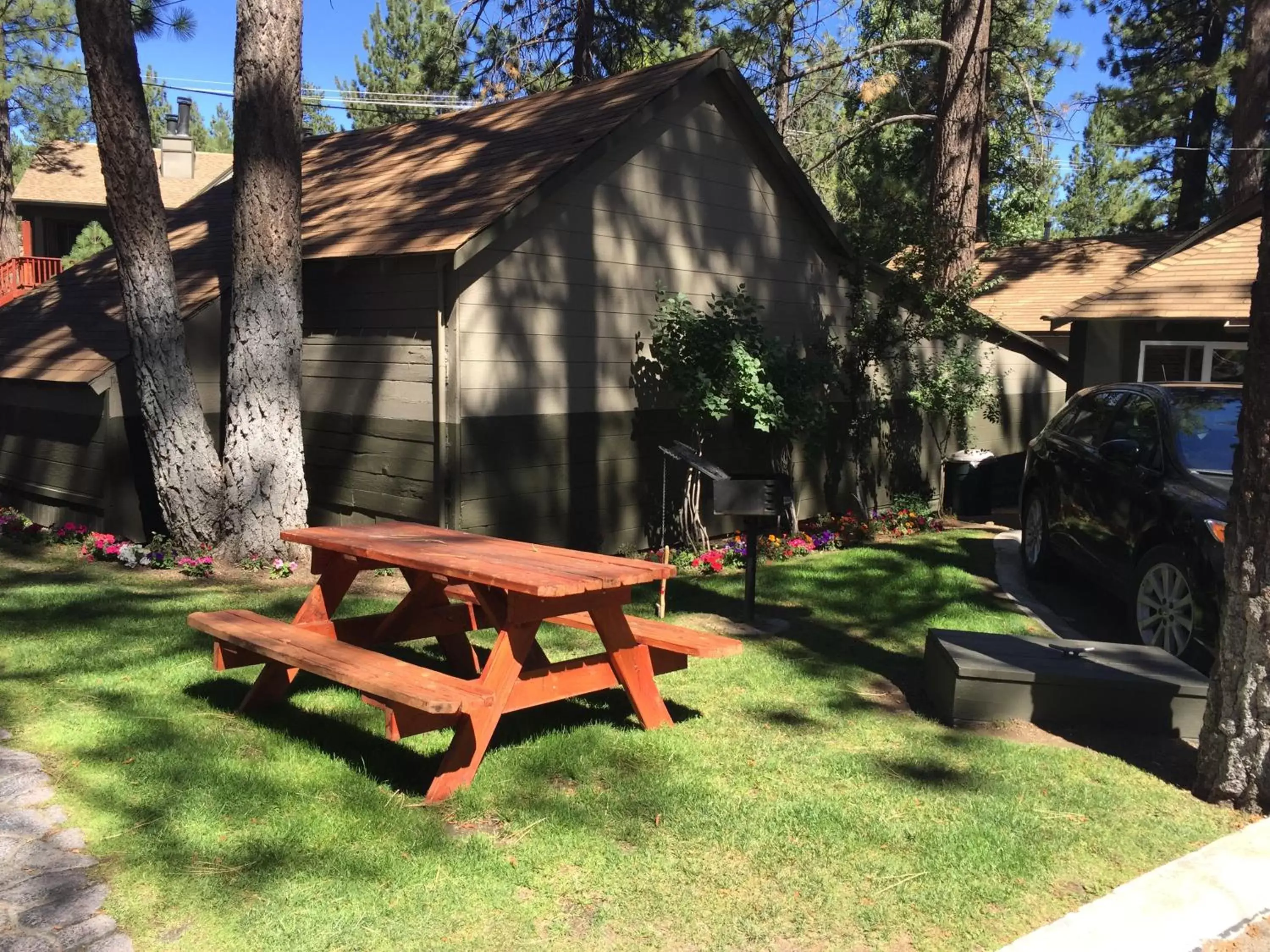 Property building, Patio/Outdoor Area in Big Bear Frontier