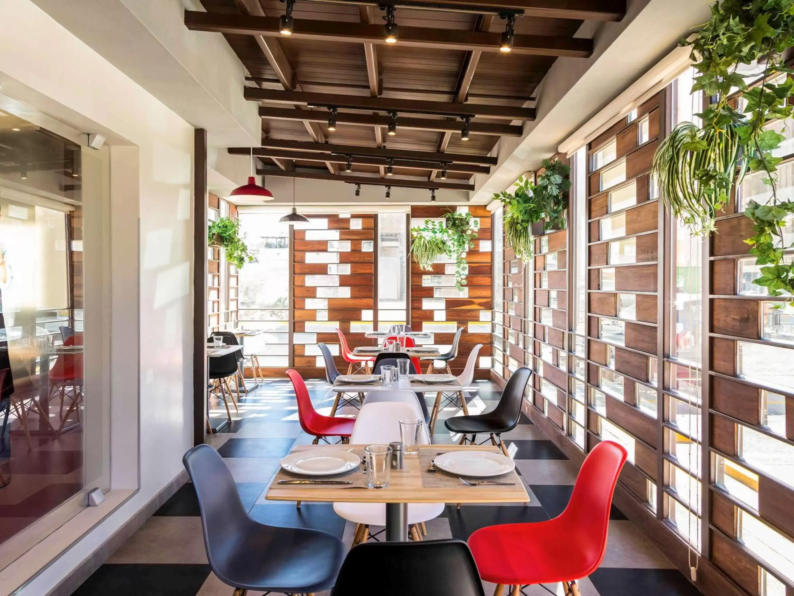 Restaurant/places to eat in Ibis Chihuahua Restaurant/places to eat in Ibis Chihuahua