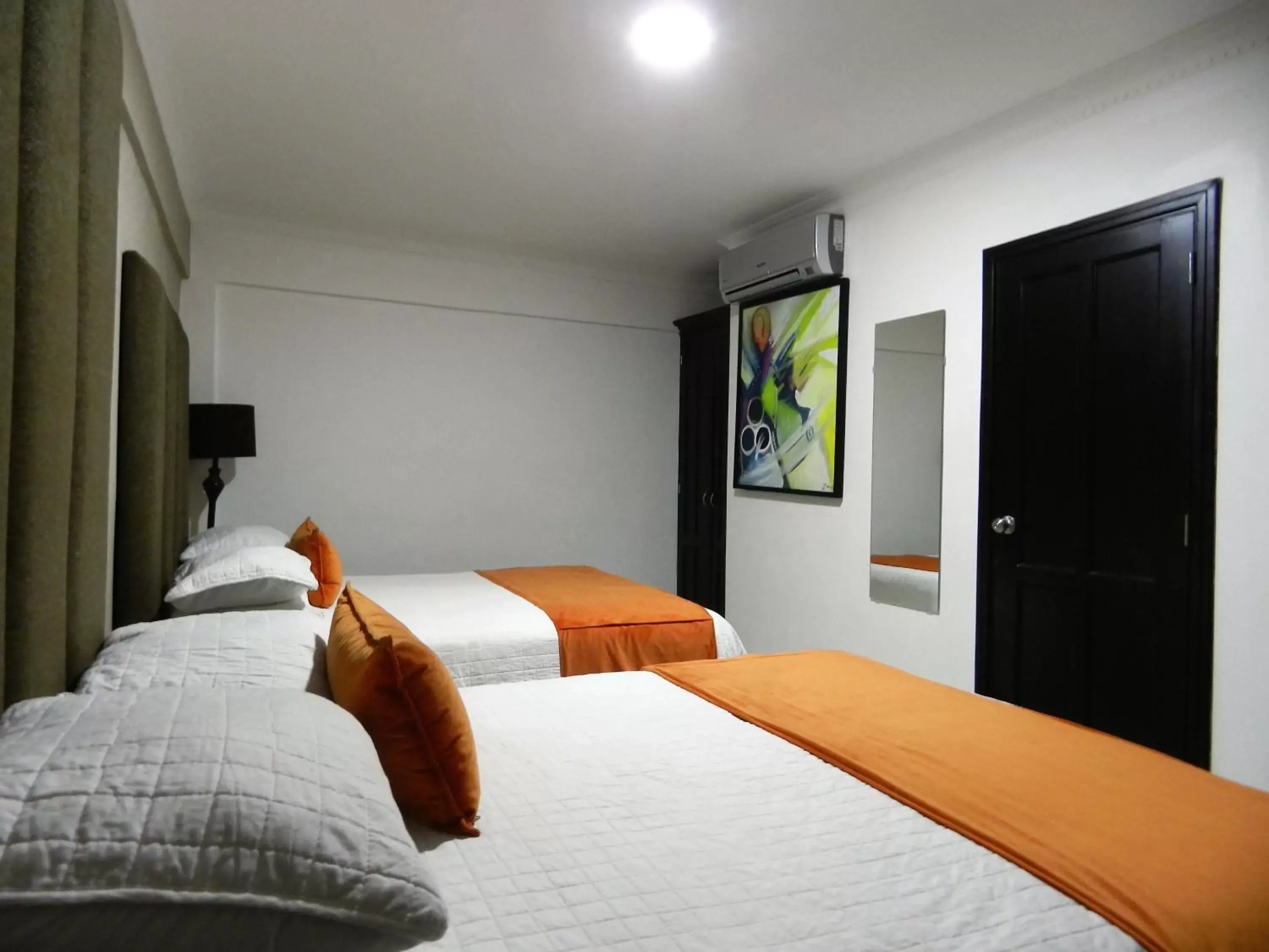 Bedroom, Bed in Hotel La Colonia