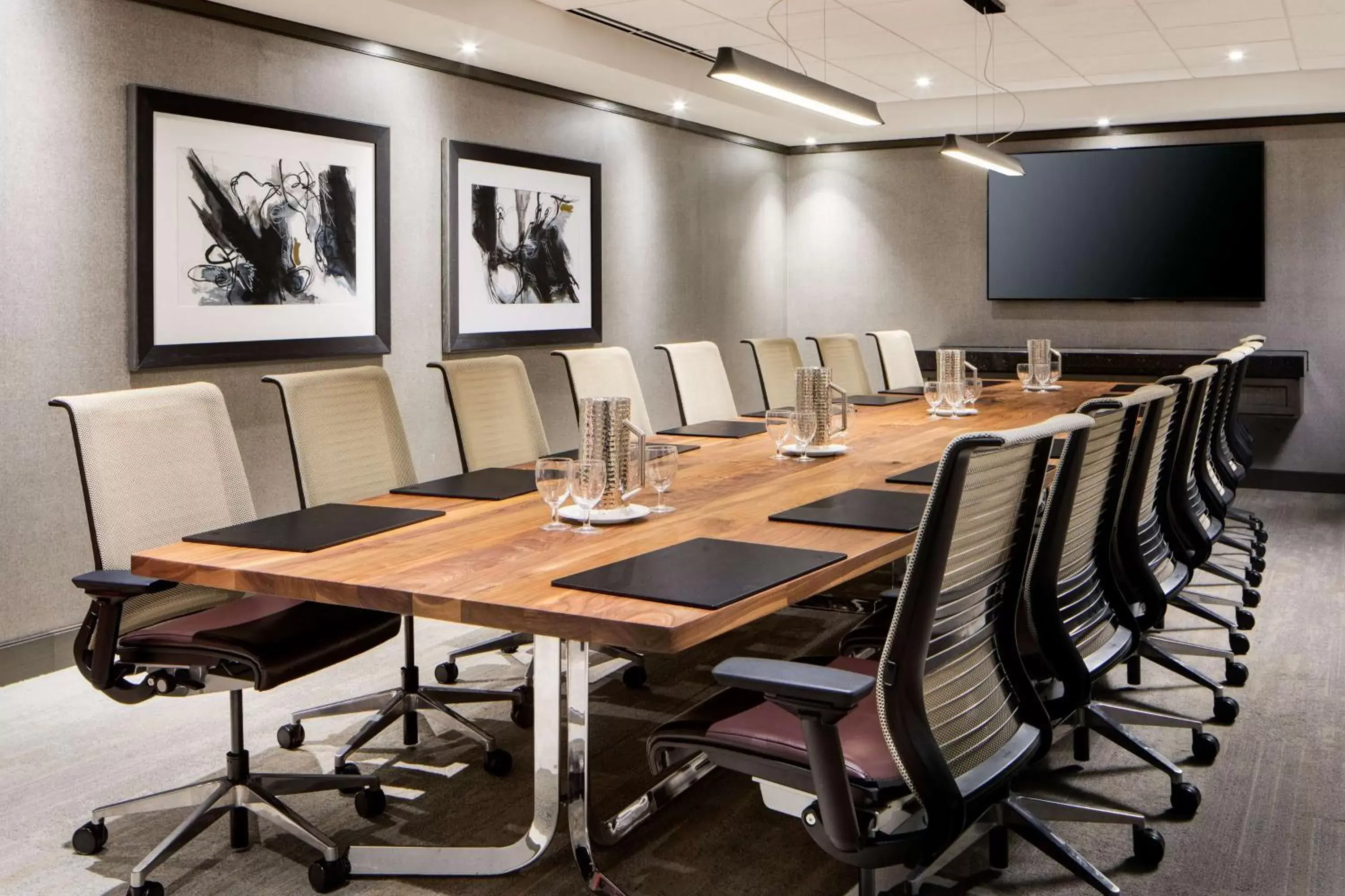 Meeting/conference room in Amway Grand Plaza Hotel, Curio Collection by Hilton