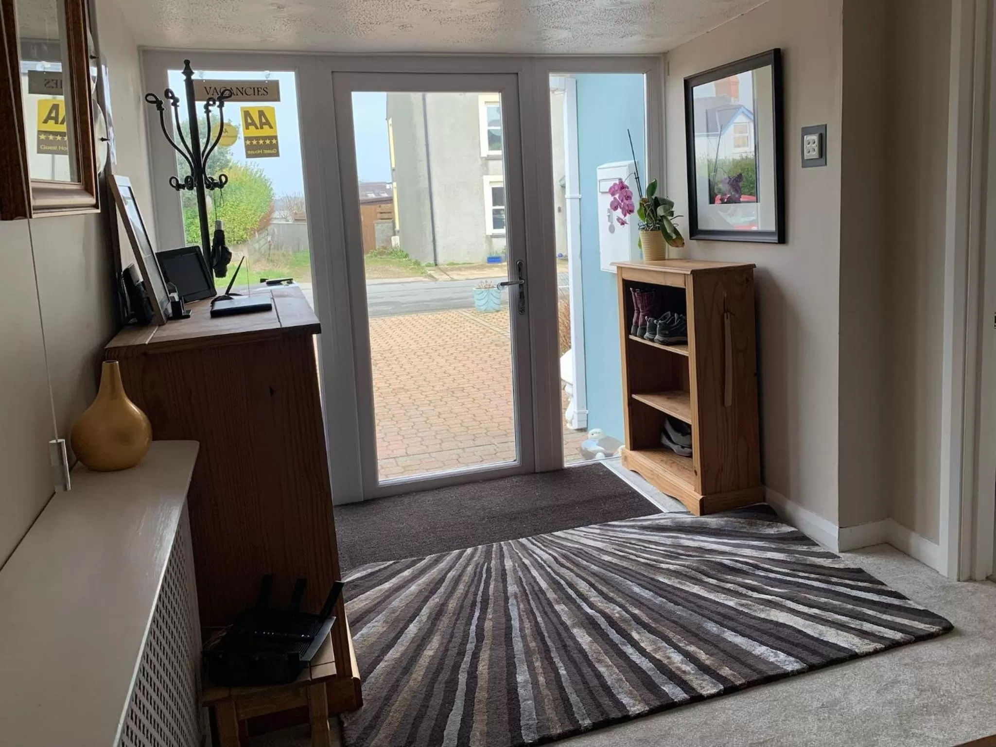 Lobby or reception in Ramsey House - Luxury Licensed B&B - Parking and Guest Lounge