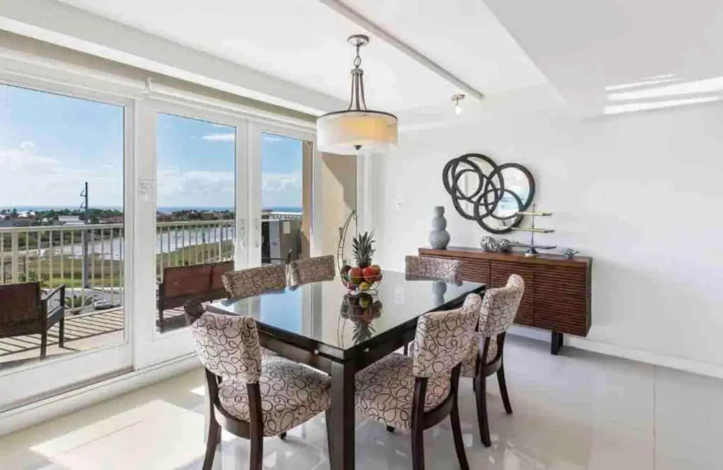 Dining Area in Bahia Mar Solare Tower 6th floor Bayview Condo 2bd 2ba with Pools and Hot tubs