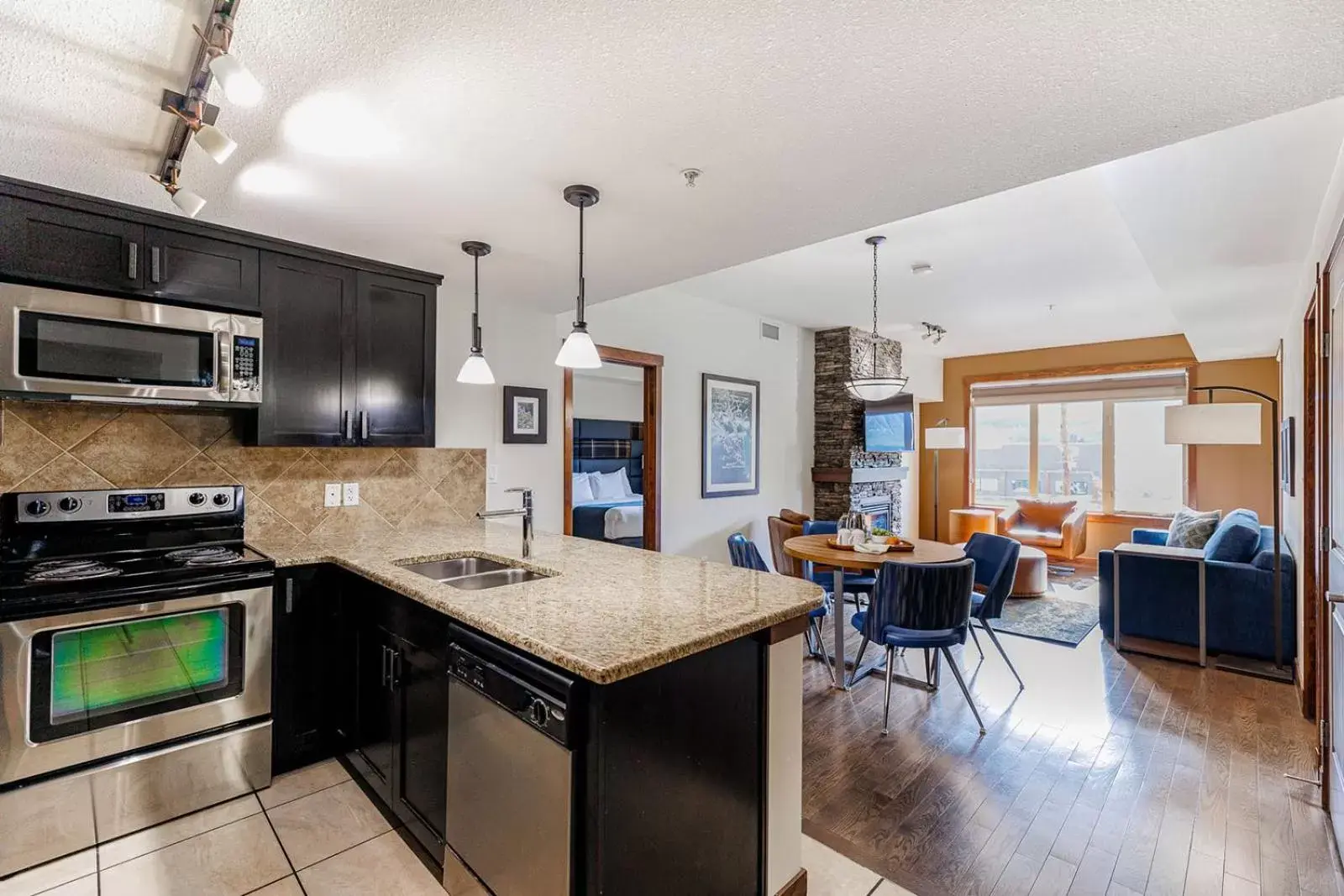 Kitchen or kitchenette, Kitchen/Kitchenette in Stoneridge Mountain Resort