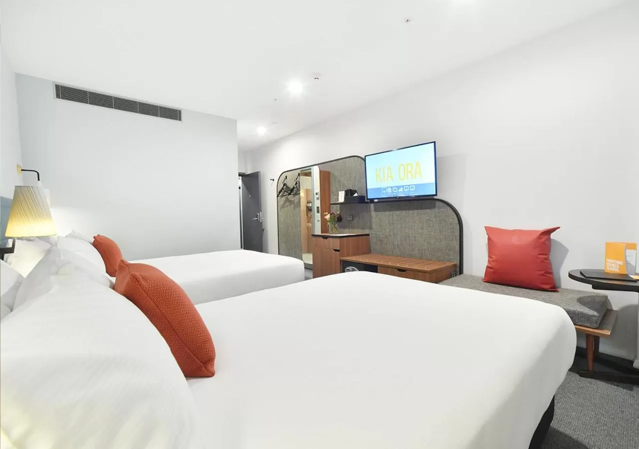 Bed in Sudima Auckland City