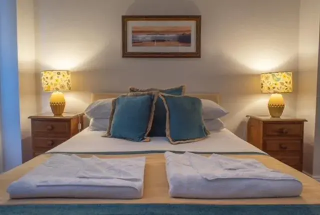 Bed in Meadowcroft Guest House