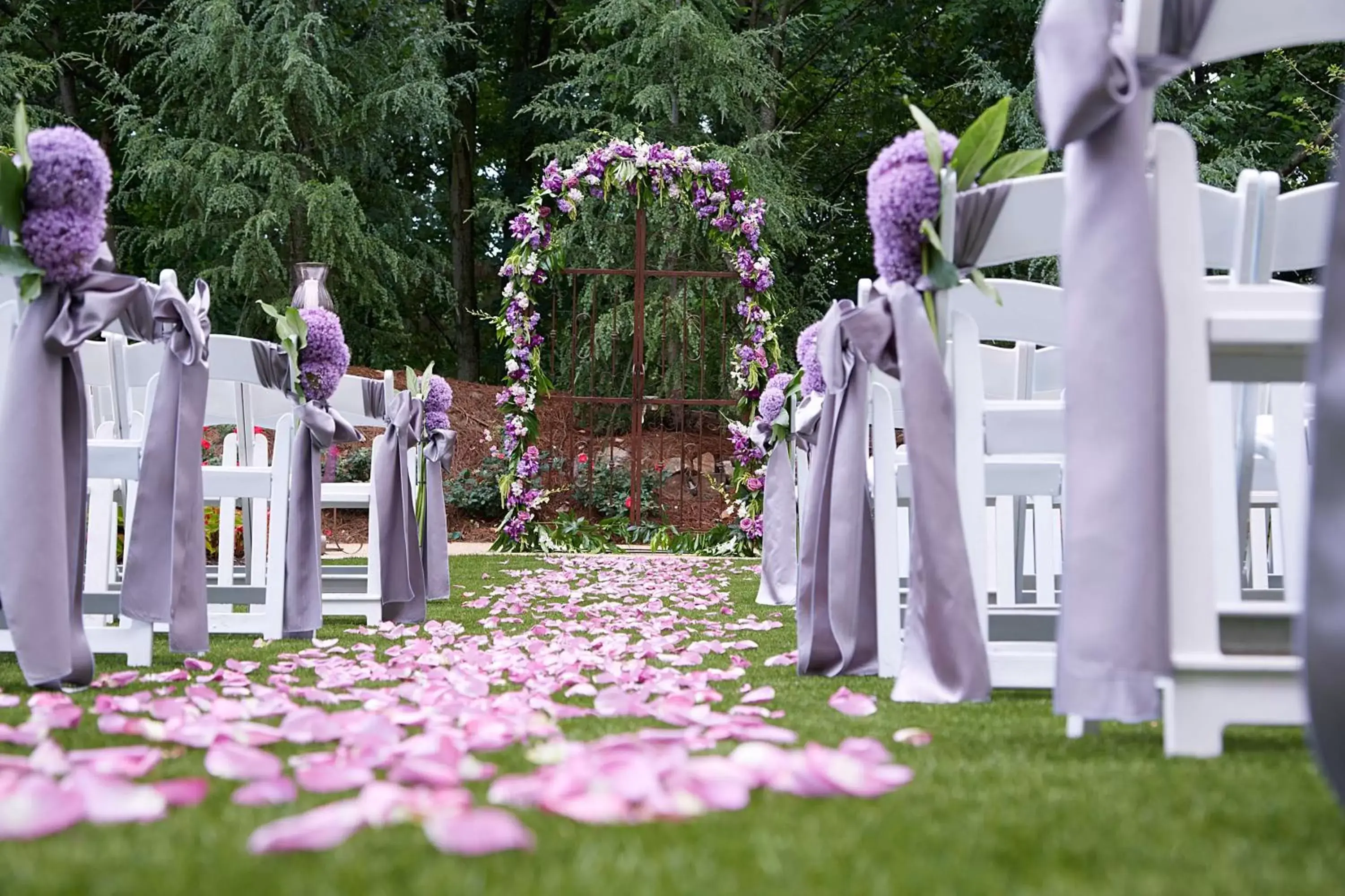 Property building in Hyatt Regency Atlanta Perimeter at Villa Christina Property building in Hyatt Regency Atlanta Perimeter at Villa Christina