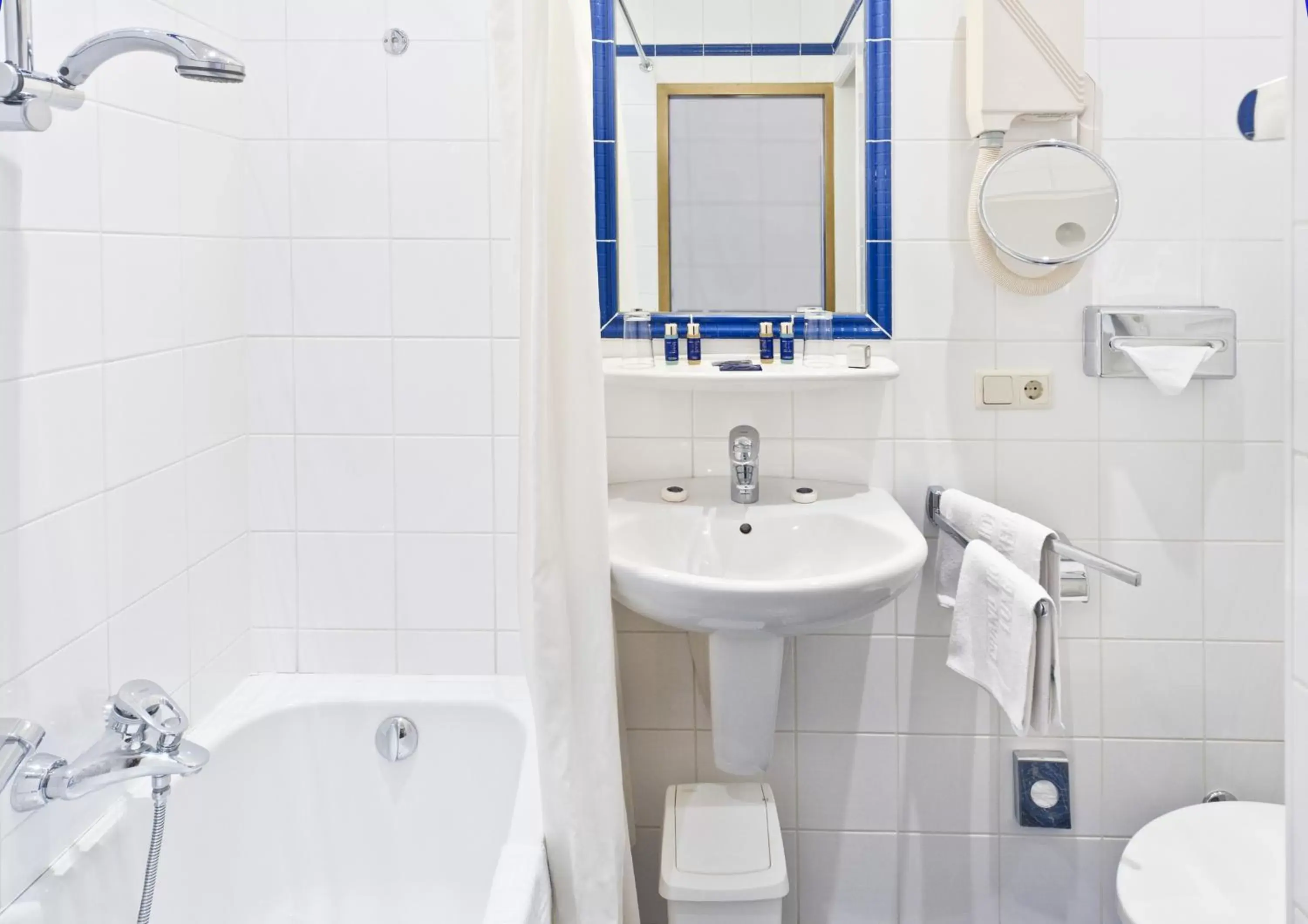 Bathroom in Grand Hotel Cravat