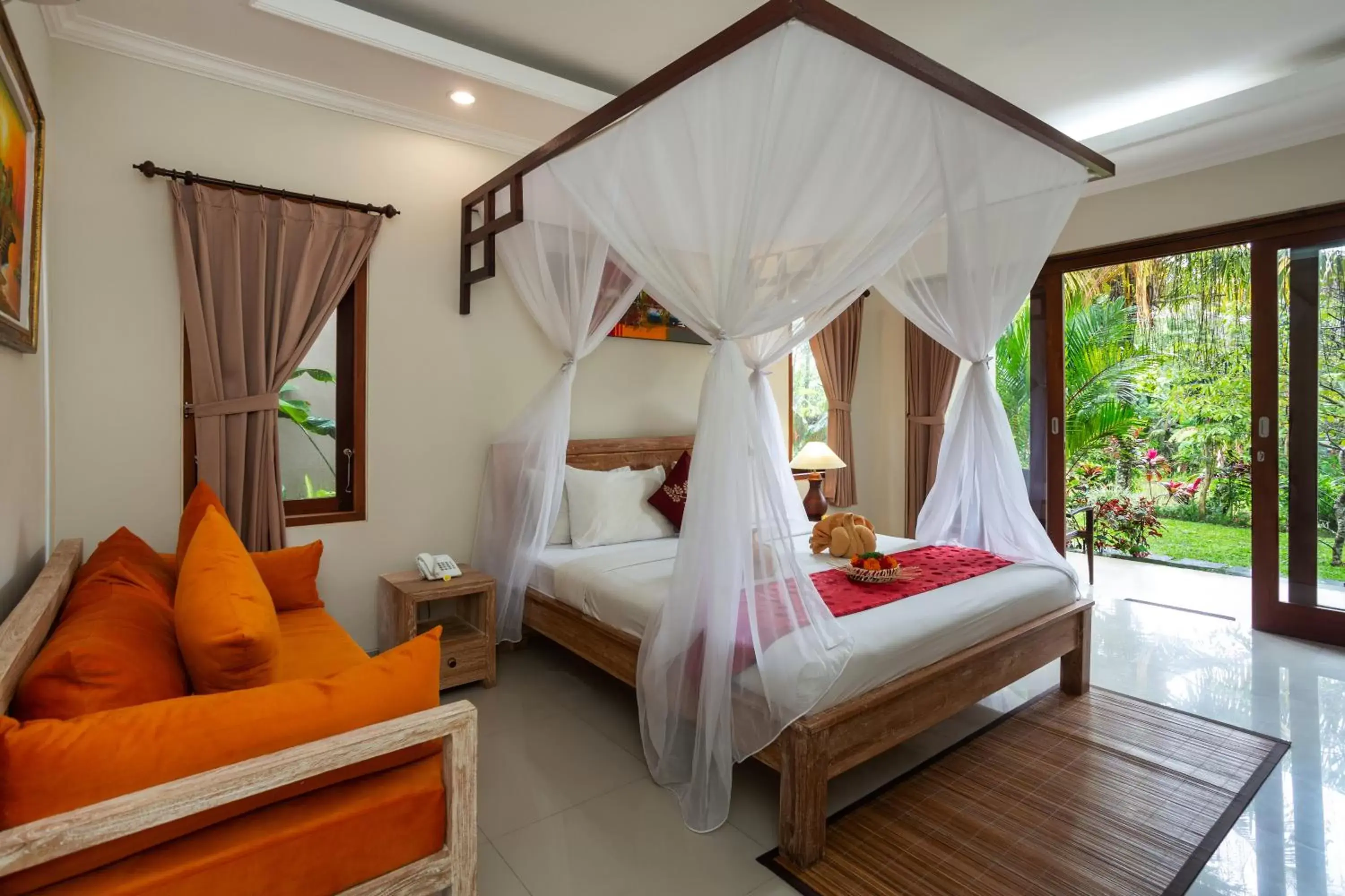 Deluxe Suite in Kiskenda Cottages & Restaurant Deluxe Suite in Kiskenda Cottages & Restaurant