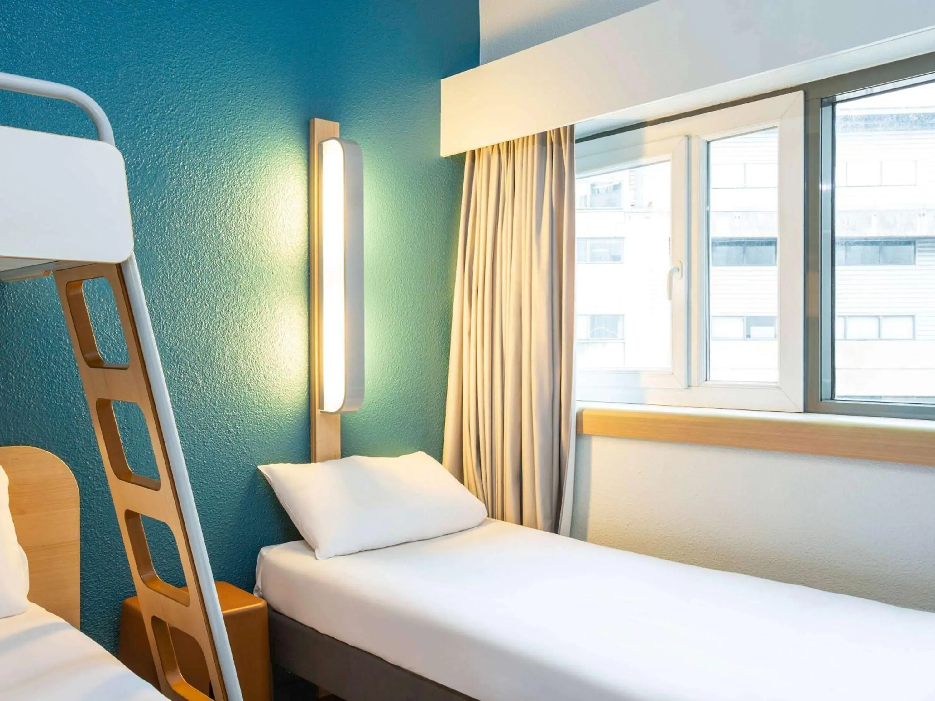 Bedroom, Bed in ibis budget Paris Porte de Pantin