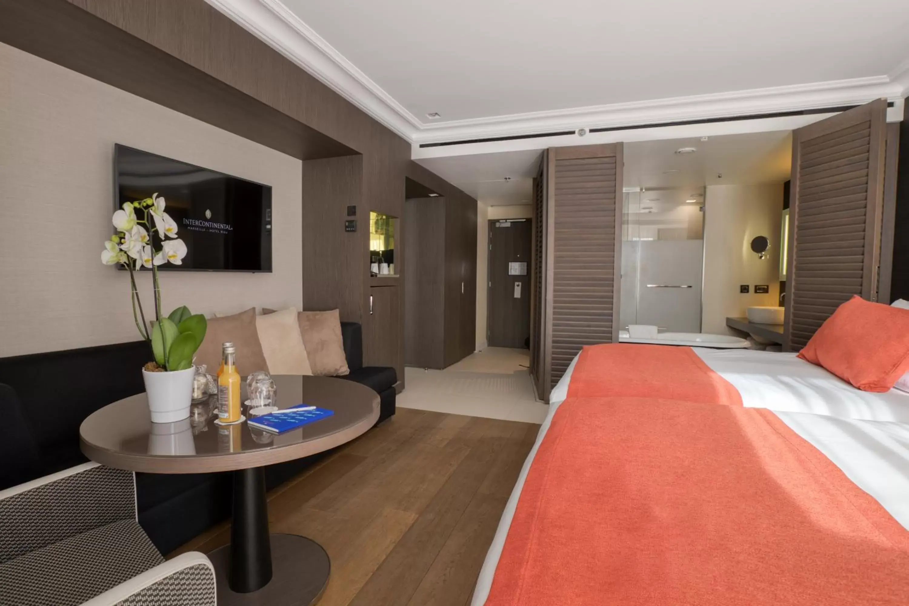 Bed in InterContinental Marseille - Hotel Dieu, an IHG Hotel