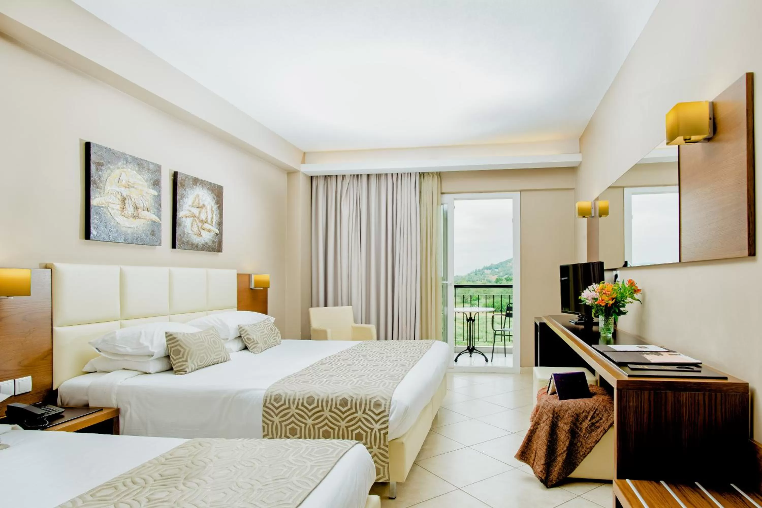 Photo of the whole room, Bed in Aar Hotel & Spa Ioannina