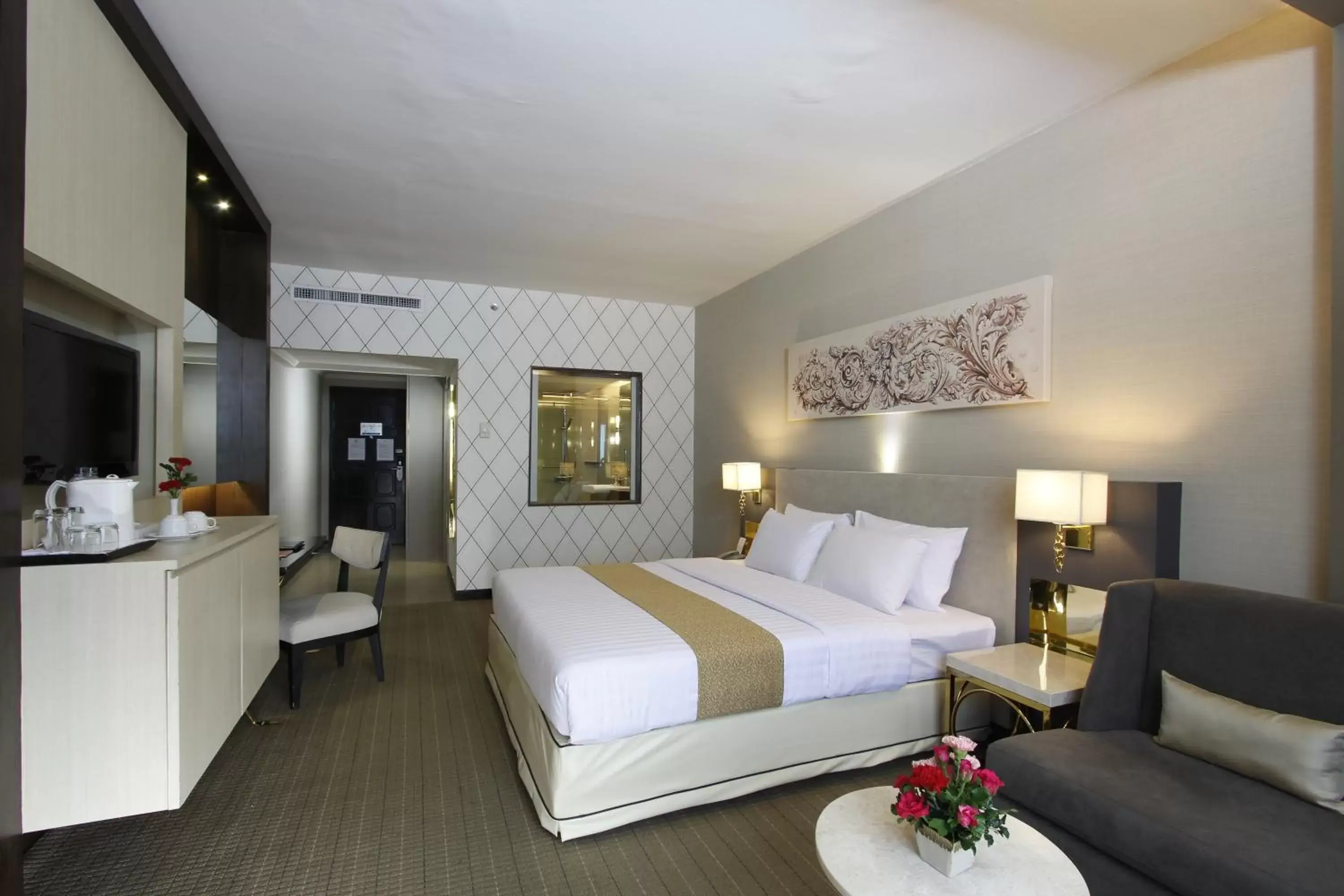 Bedroom in Royal Benja Hotel