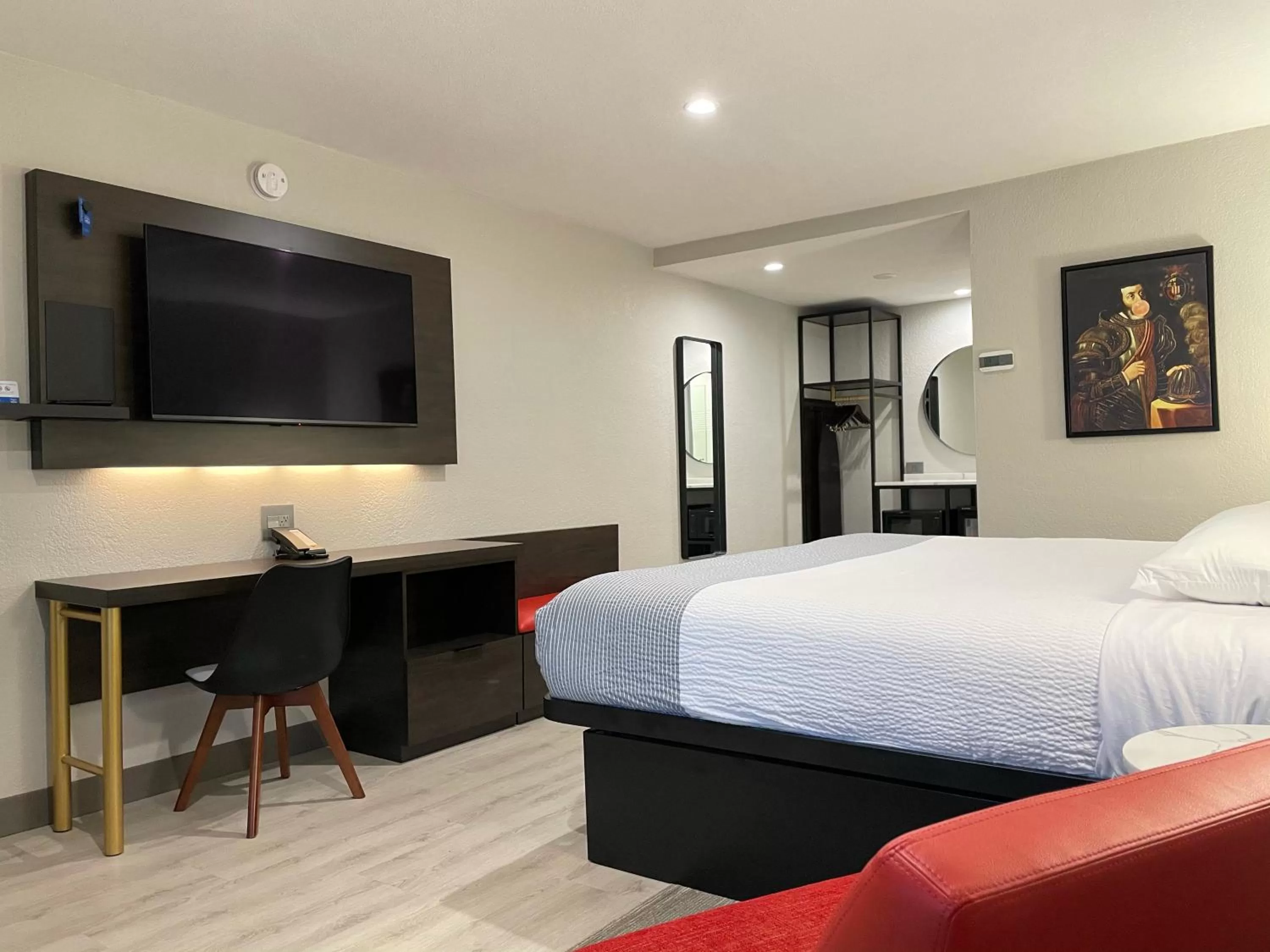 Bed in Rodeway Inn St Augustine Historic District