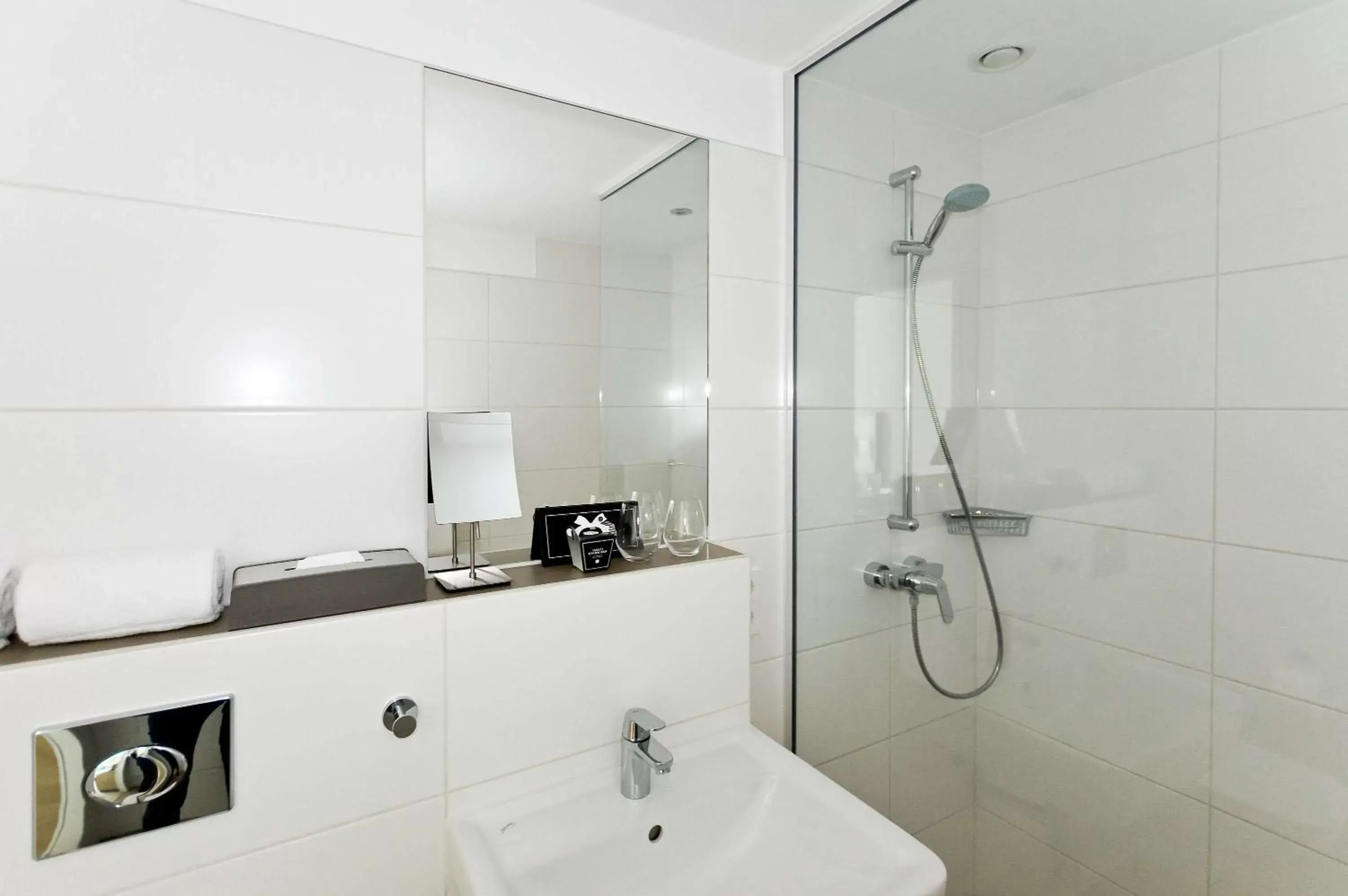 Bathroom in ANA Living Stuttgart by Arthotel ANA