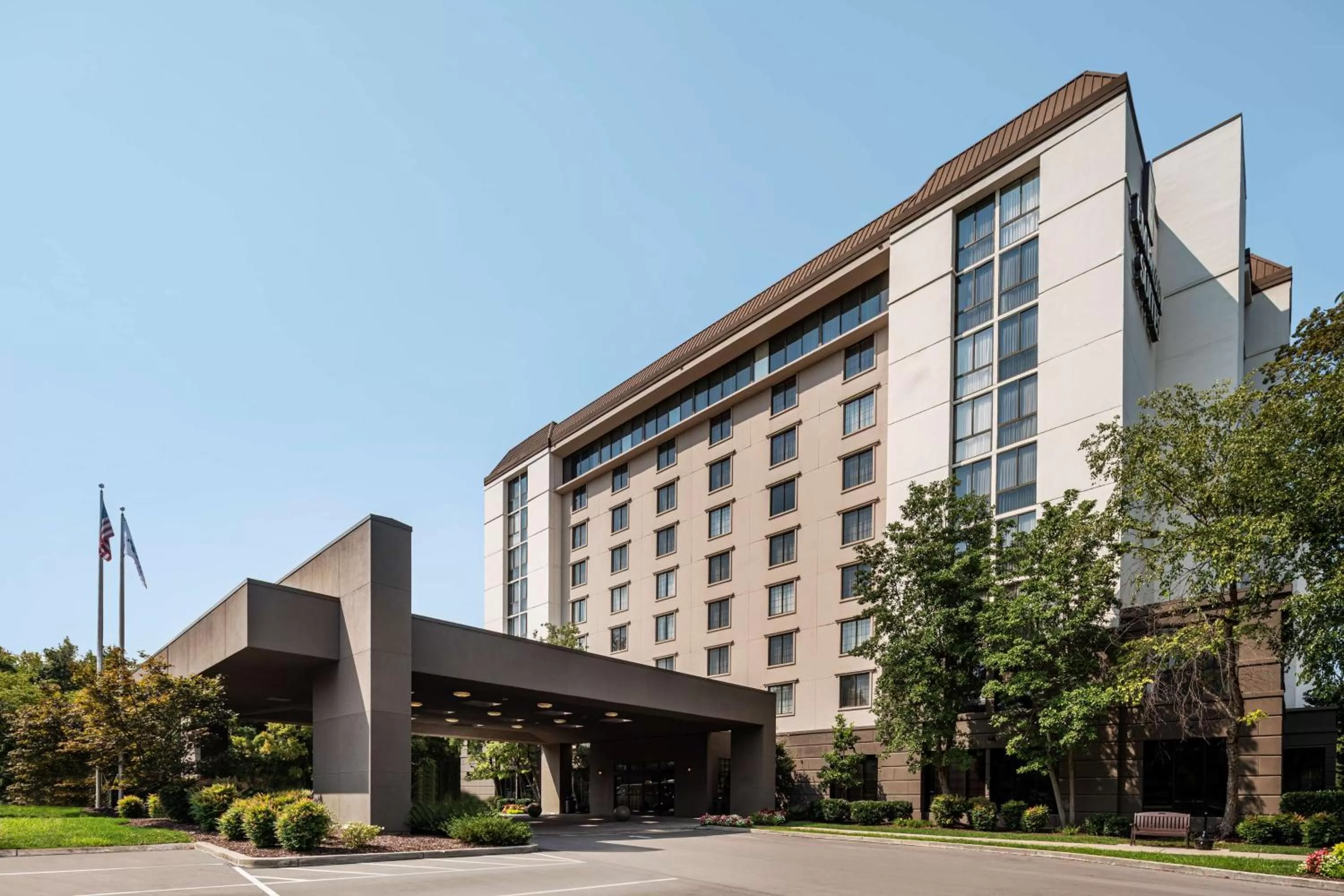 Property building in Embassy Suites by Hilton Nashville Airport