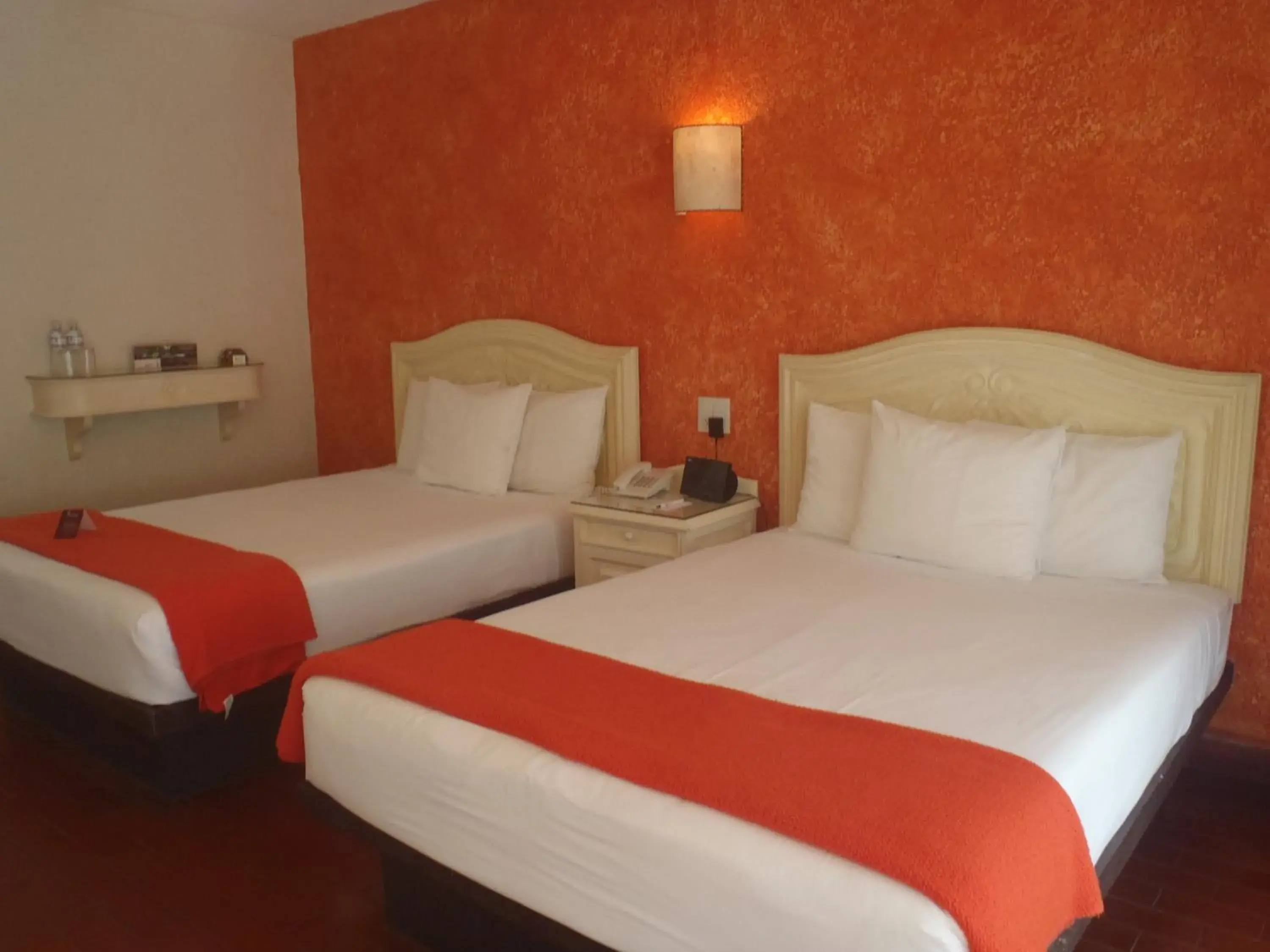 Bedroom, Bed in Hotel Villa del Conquistador