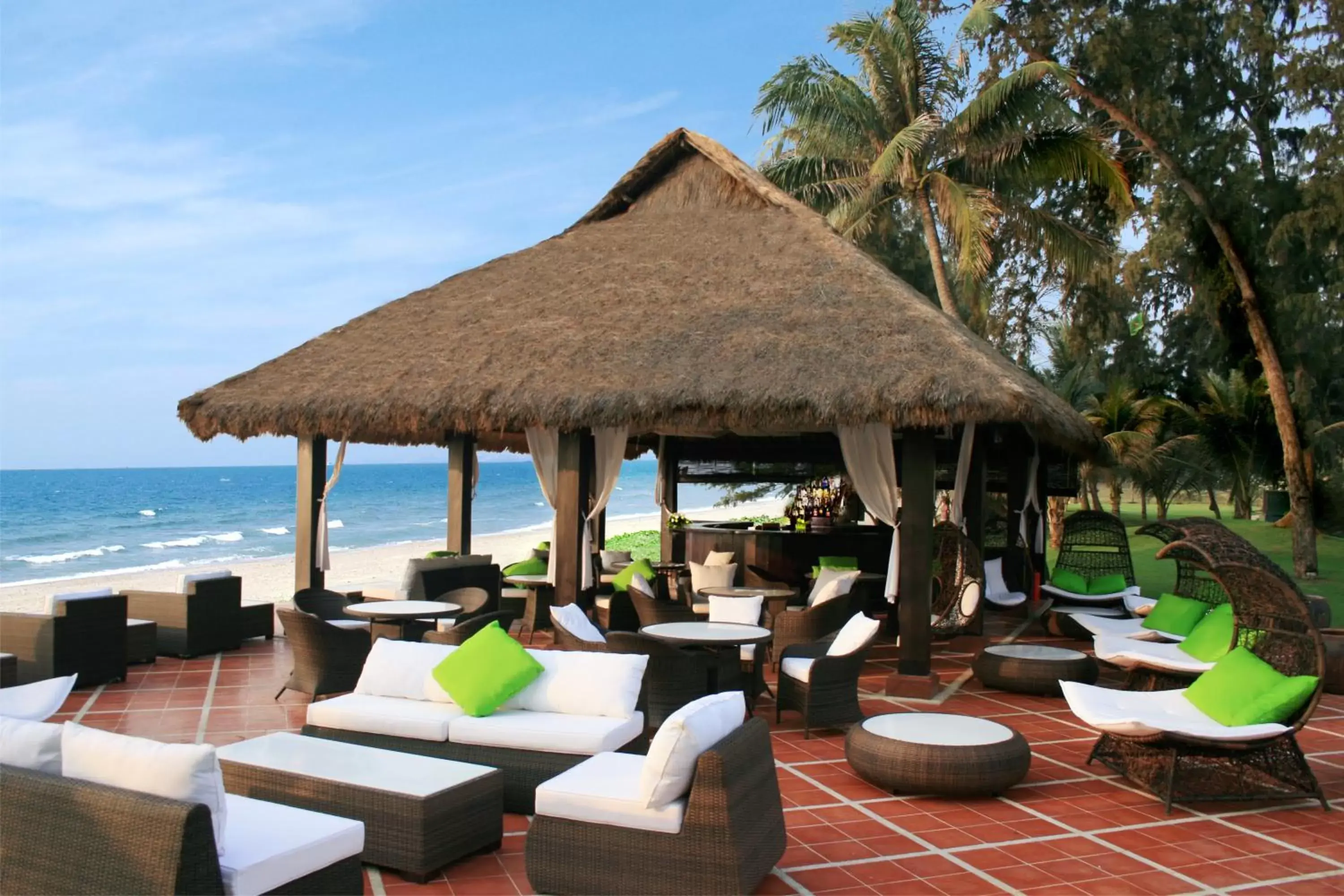 Lounge or bar in Phan Thiet Ocean Dunes Resort