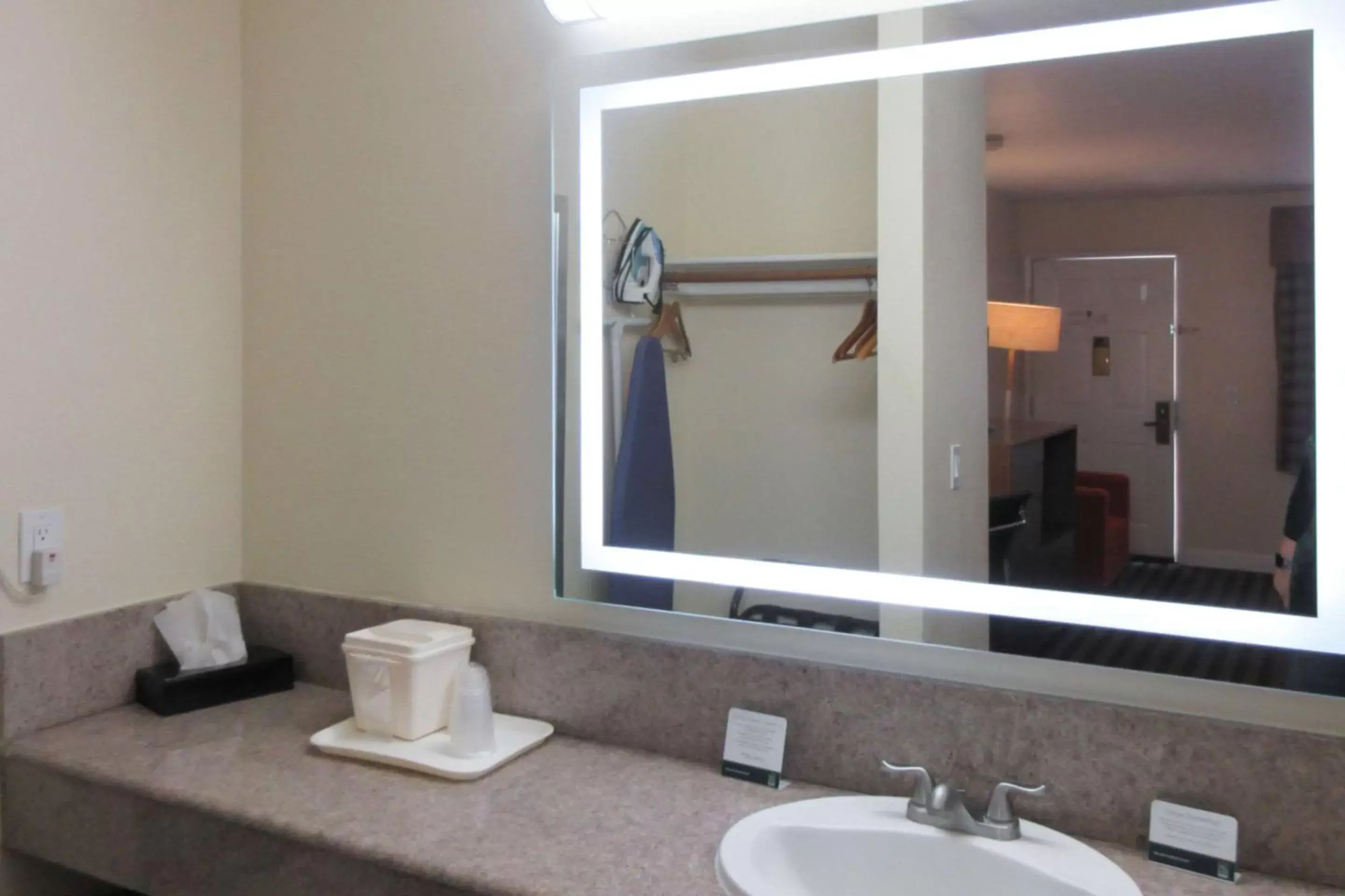 Bathroom in Quality Inn Salinas