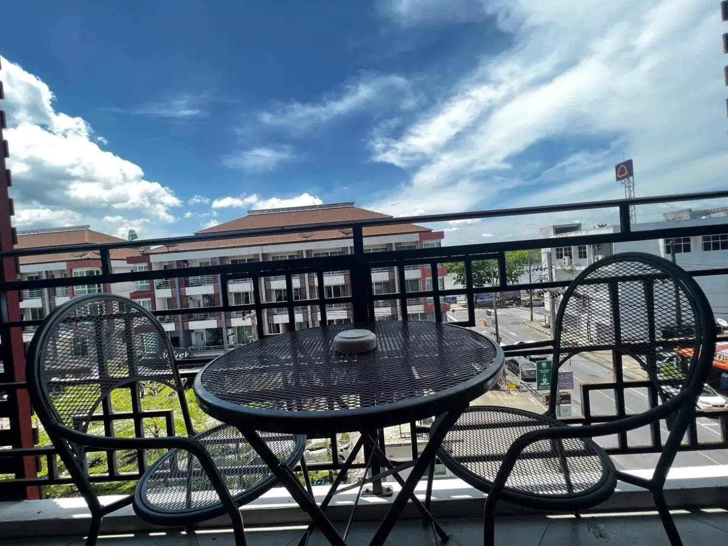 Balcony/Terrace in Srisawara Casa Hotel