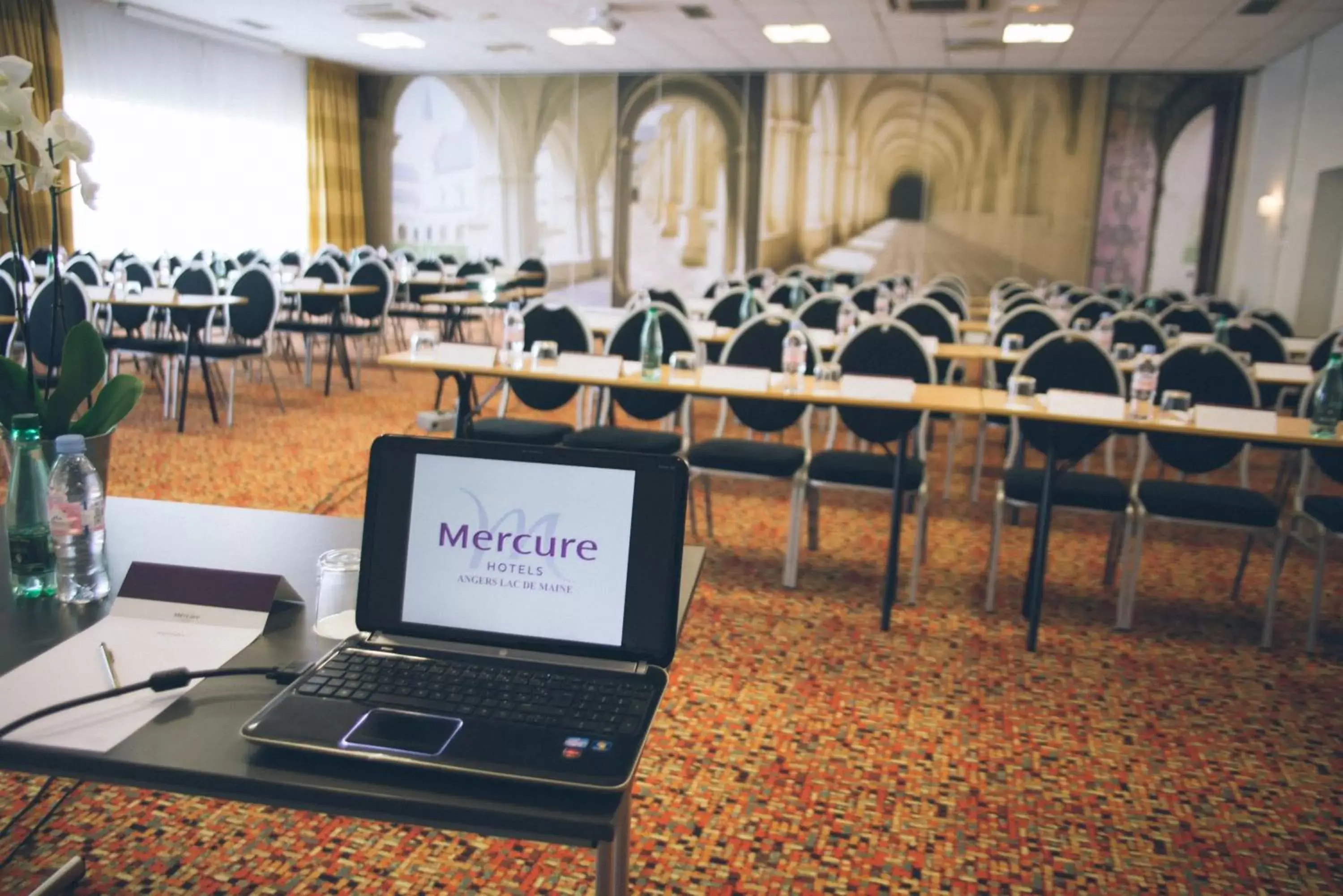 Meeting/conference room, Business Area/Conference Room in Hotel Mercure Angers Lac De Maine