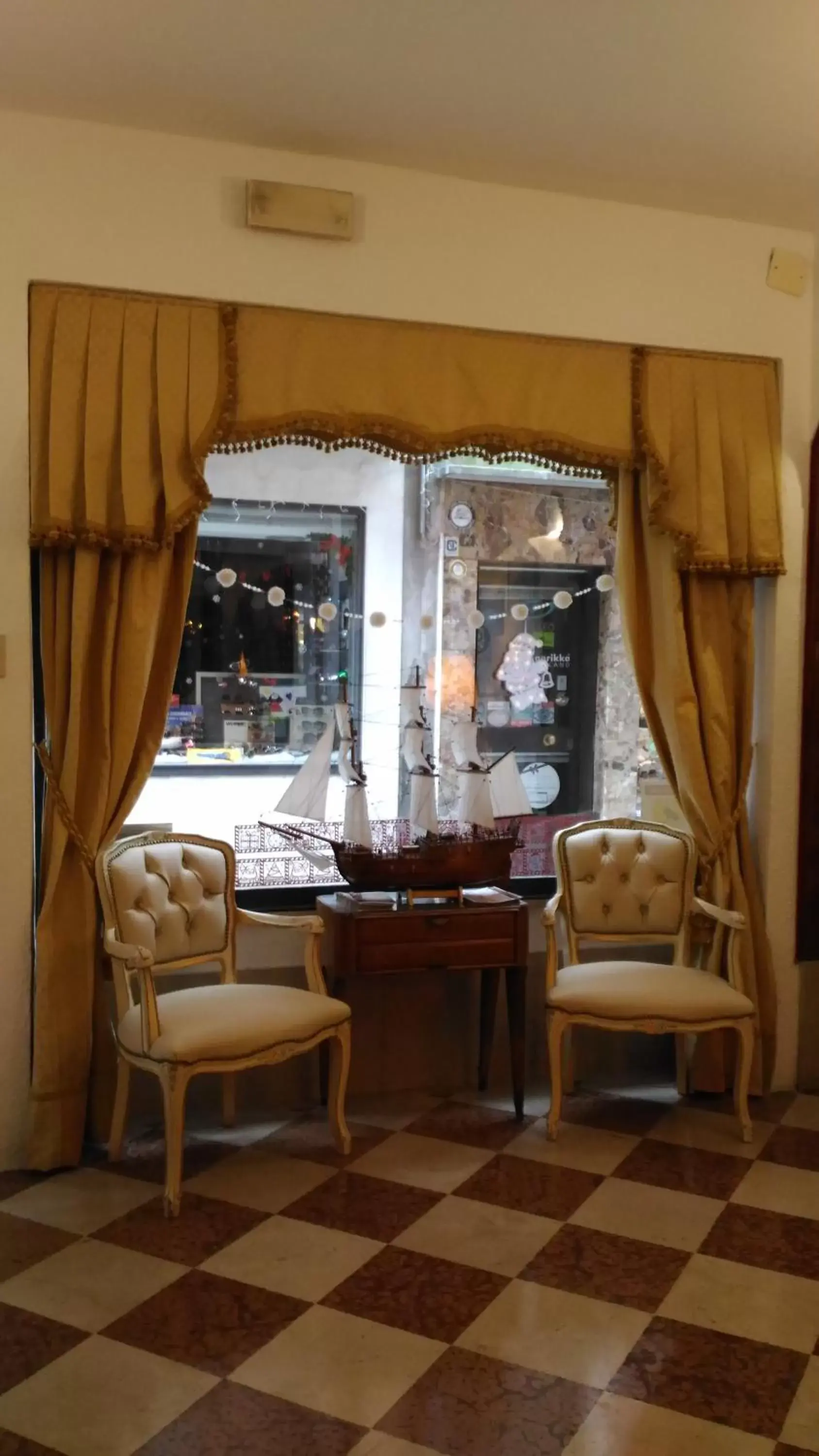 Lobby or reception in Albergo Casa Peron Lobby or reception in Albergo Casa Peron