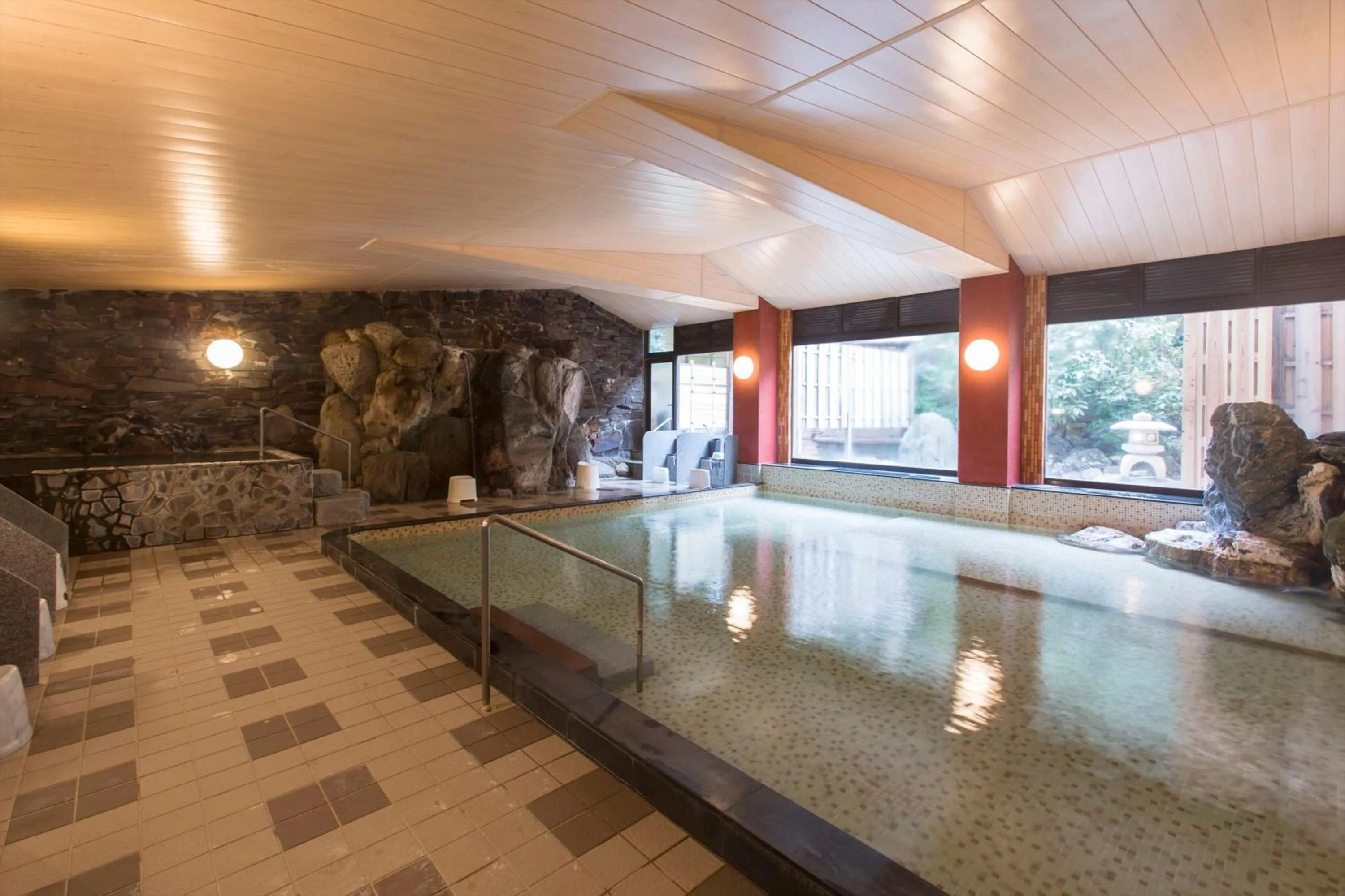 Public Bath in Ito Ryokuyu