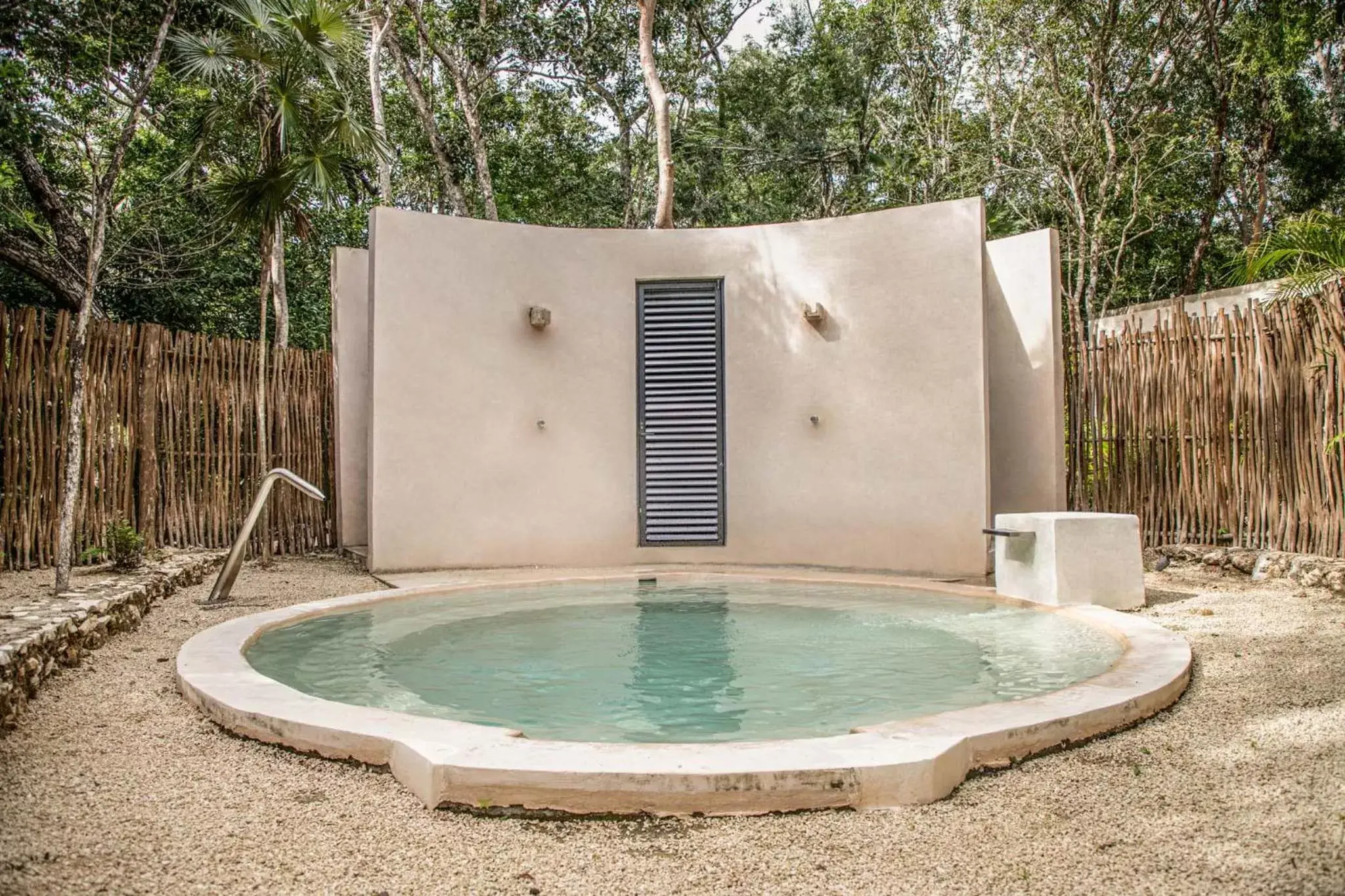 Hot Tub, Swimming Pool in Luxury Condos Macondo Tulum