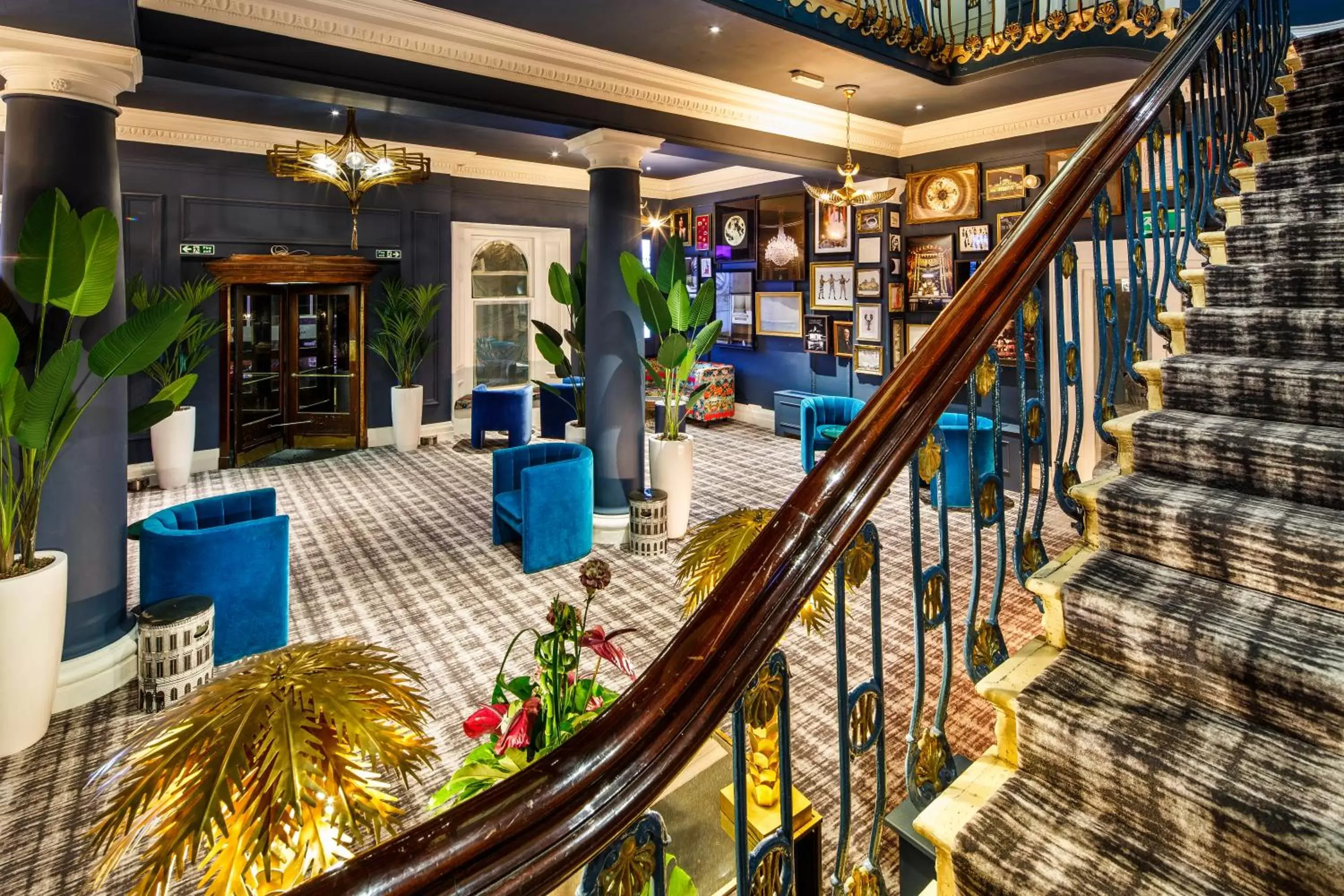 Lobby or reception in Mercure Brighton Seafront Hotel
