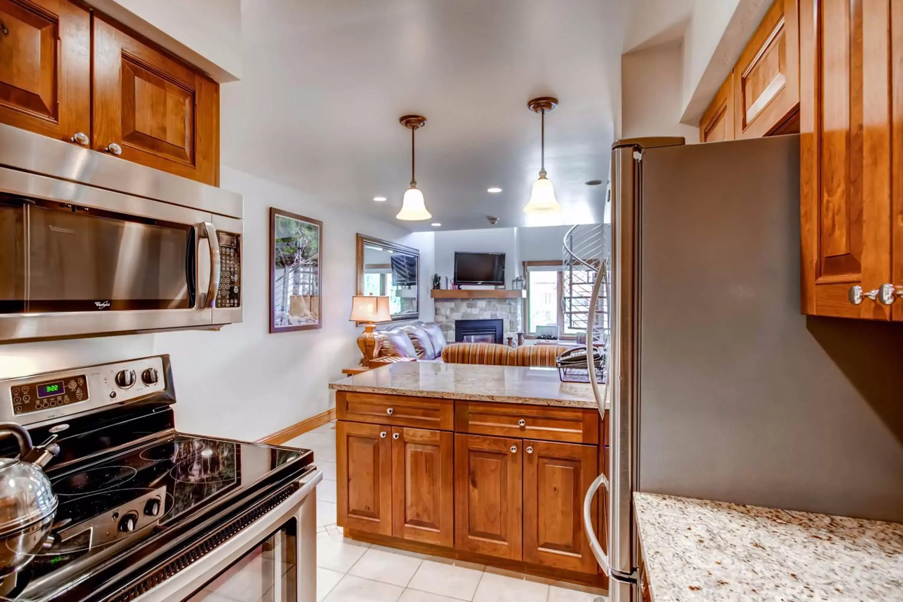 Kitchen/Kitchenette in Lion Square Lodge