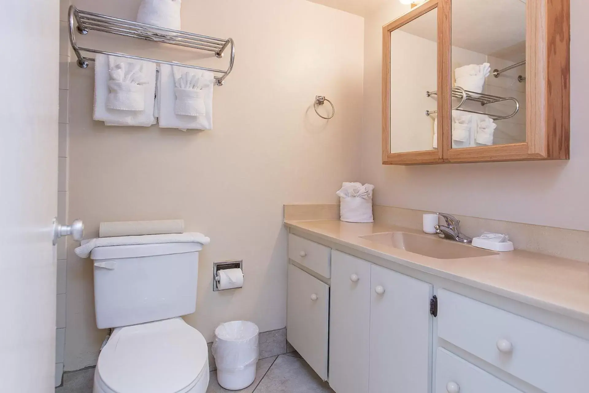 Bathroom in Sea Club IV Resort