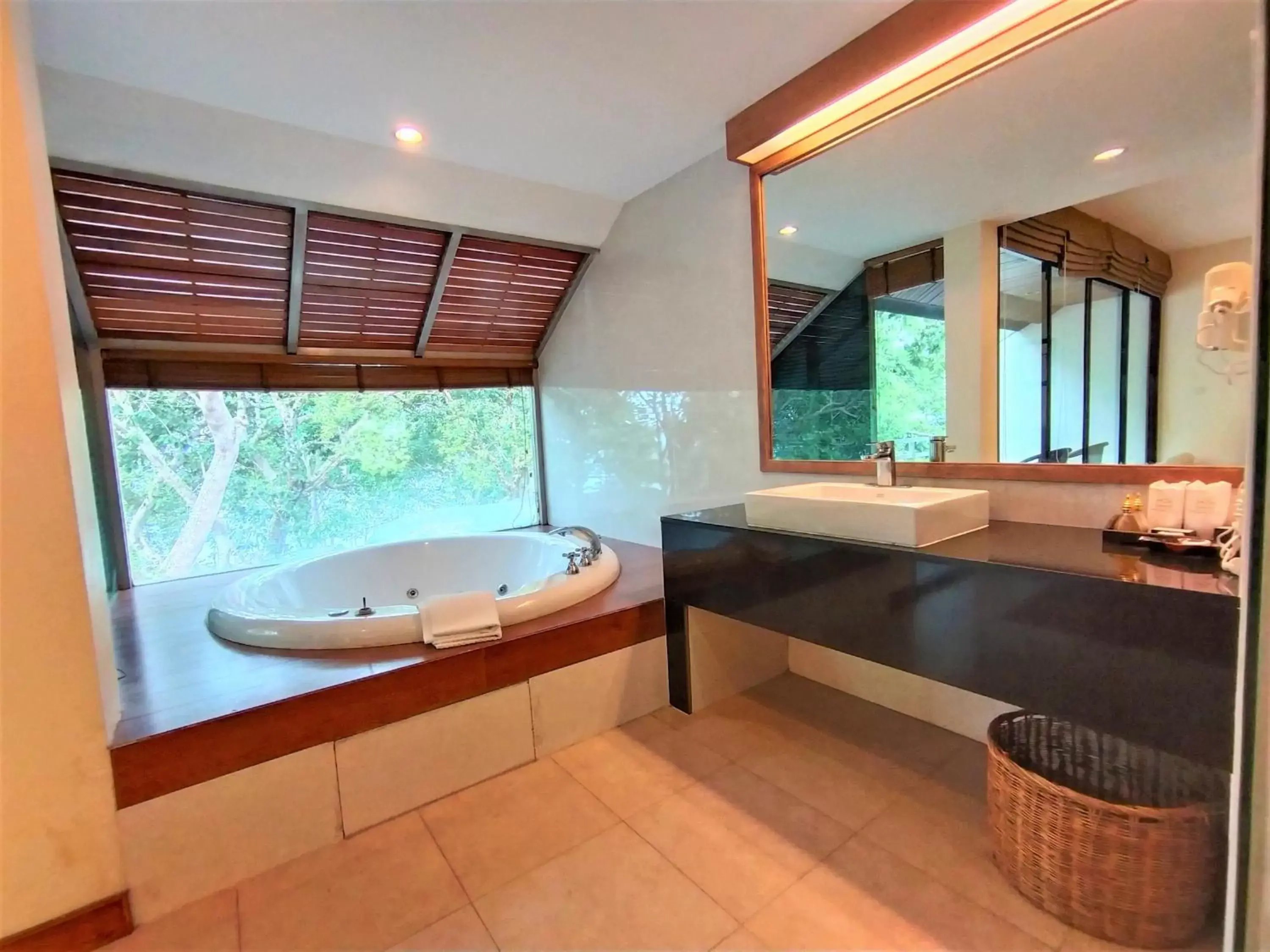 Bath, Bathroom in Chang Buri Resort & Spa