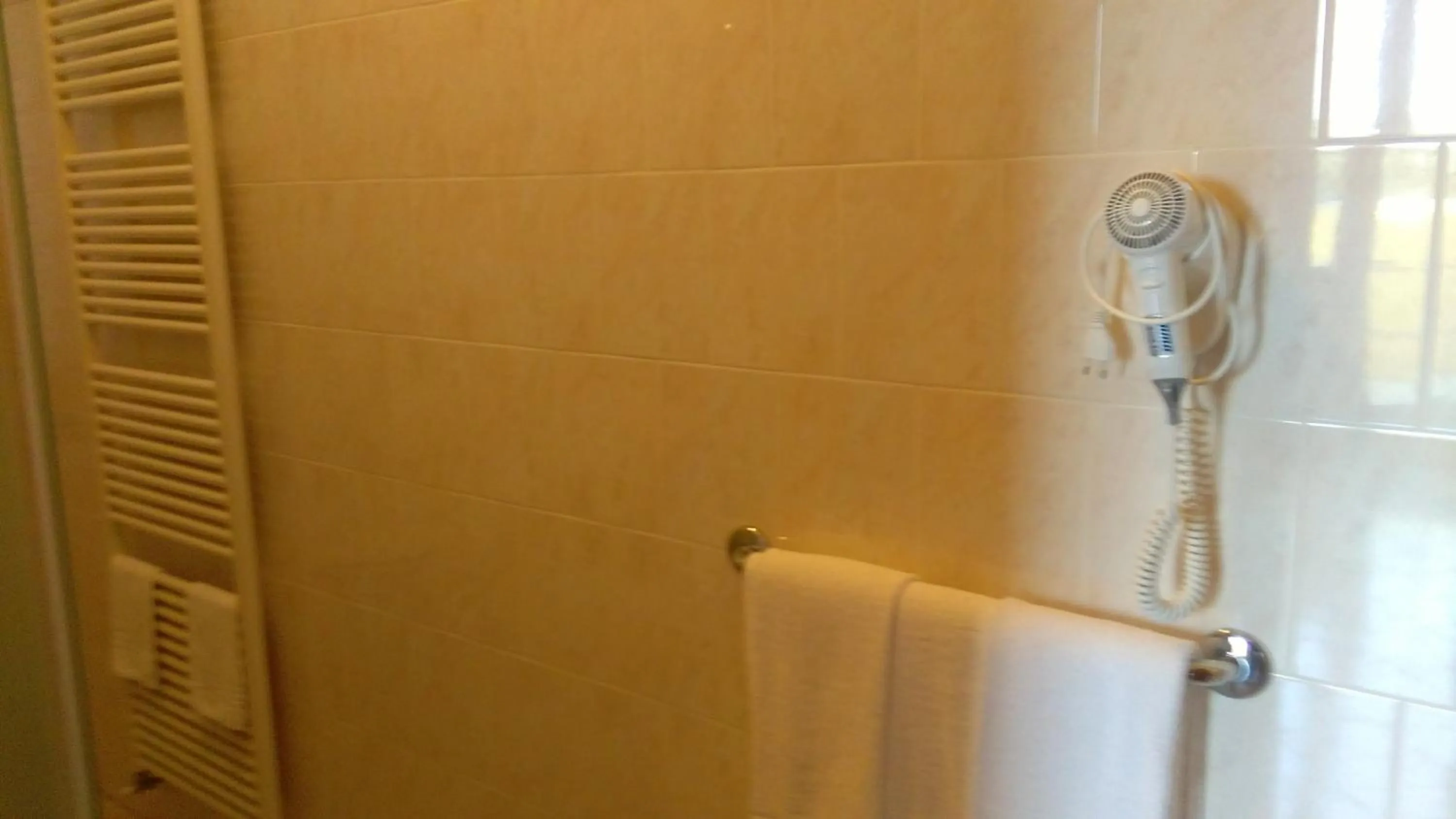 Bathroom in La Quercia Hotel con Ristorante