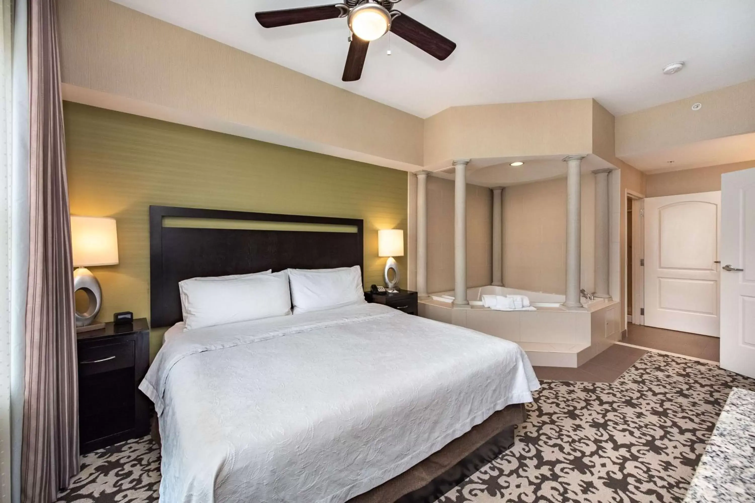 Bed in Homewood Suites by Hilton Oxnard/Camarillo
