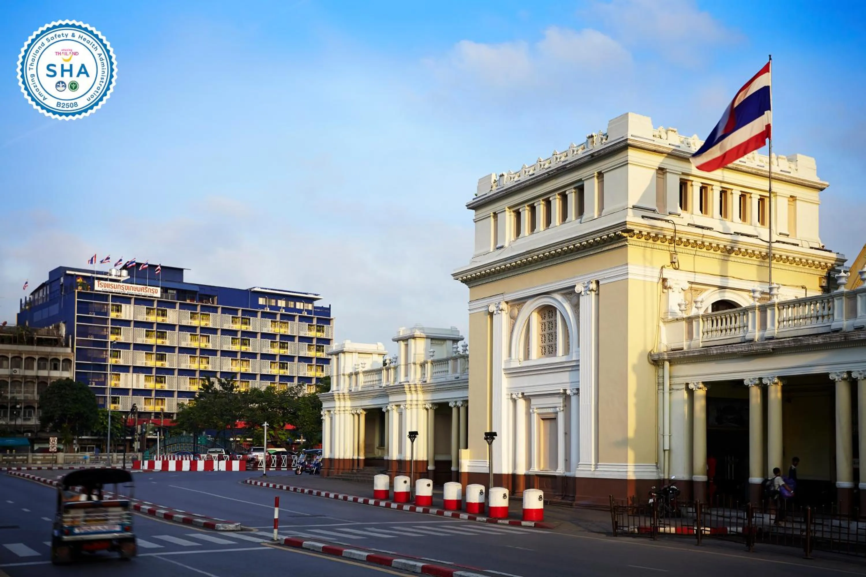 Property building in The Krungkasem Srikrung Hotel