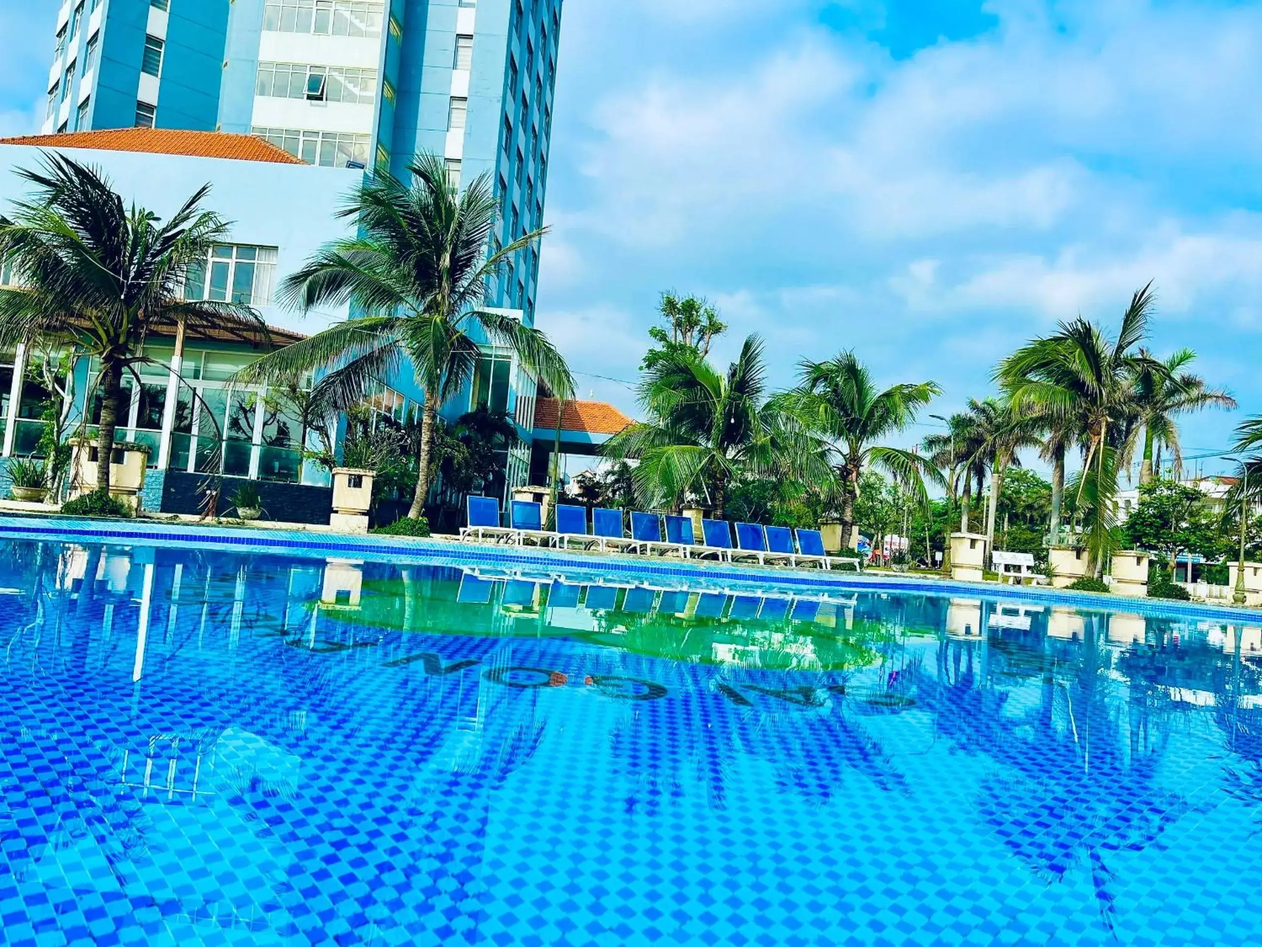 Swimming pool in Saigon Phu Yen Hotel