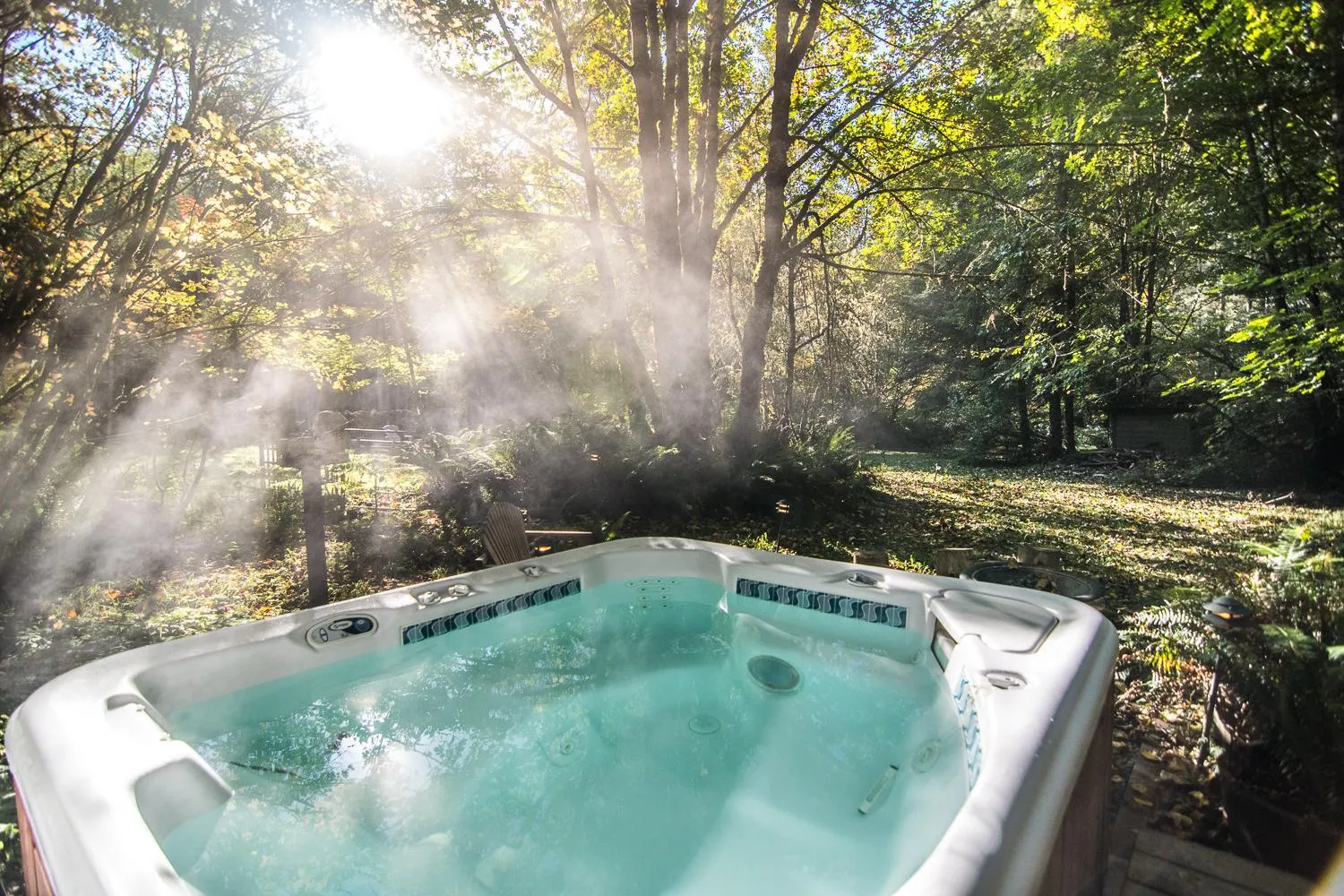 Hot Tub in Mountain Meadows Inn & Chalet Suites