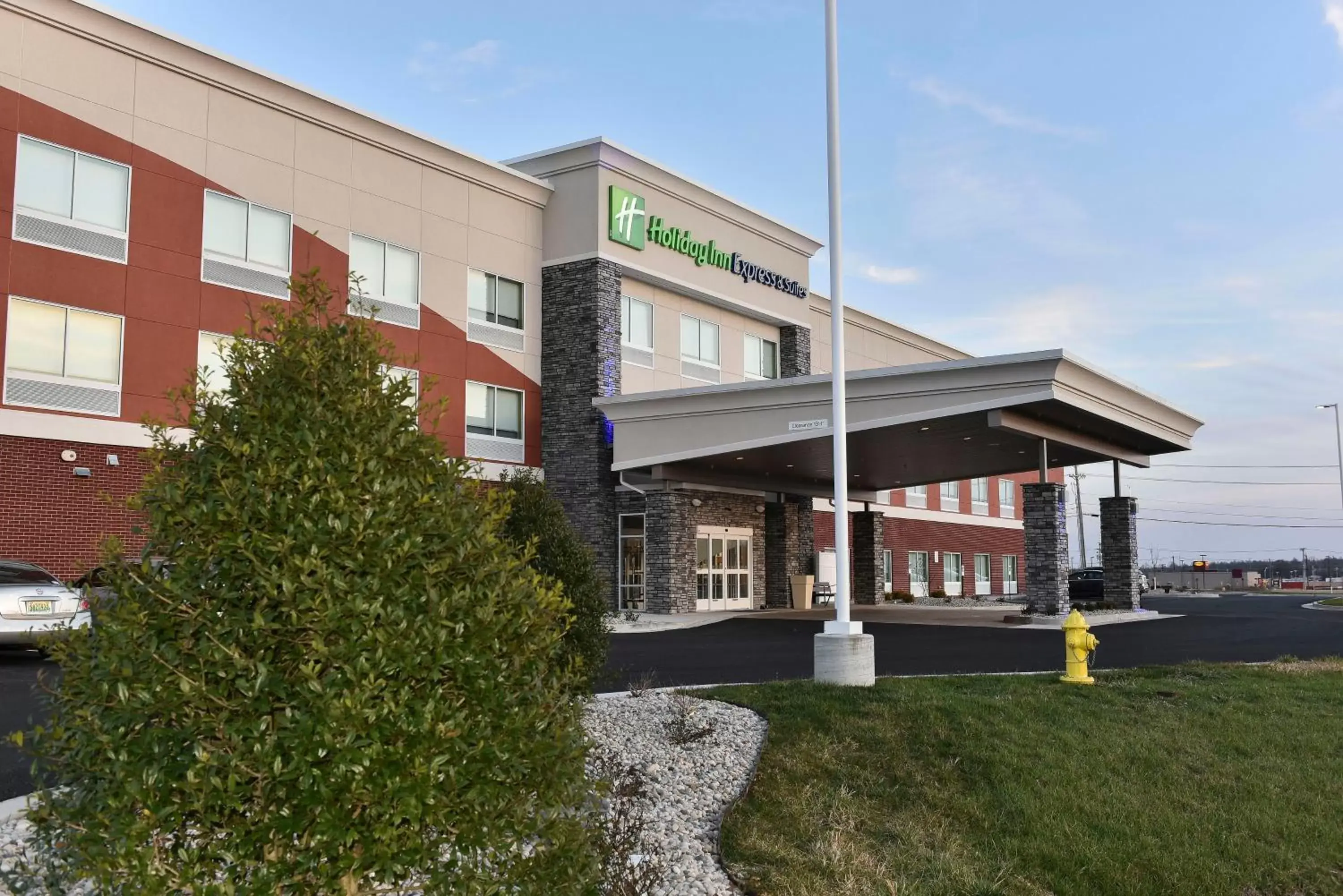 Property Building in Holiday Inn Express & Suites - Madisonville, an IHG Hotel