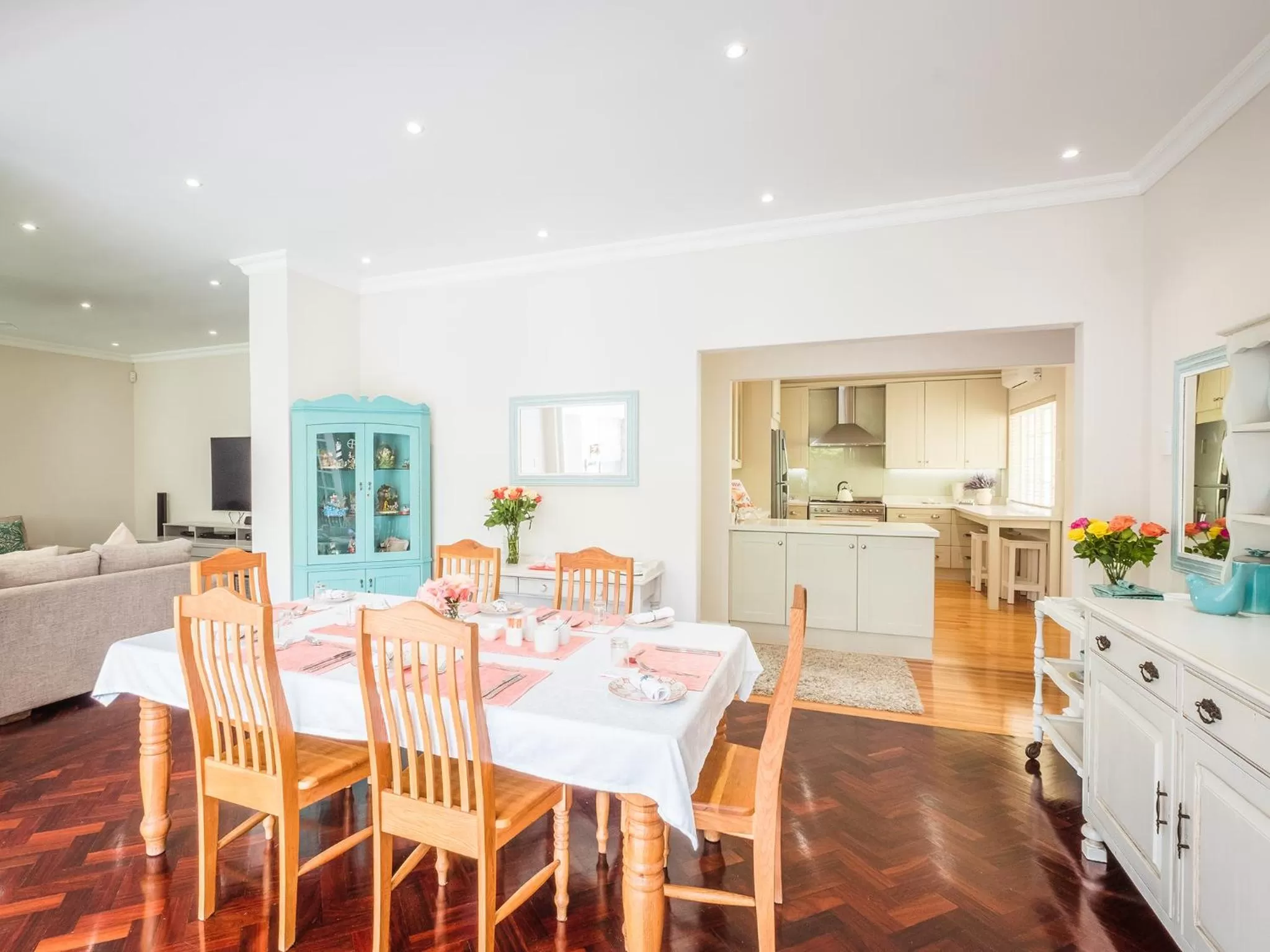 Breakfast in On the Bay