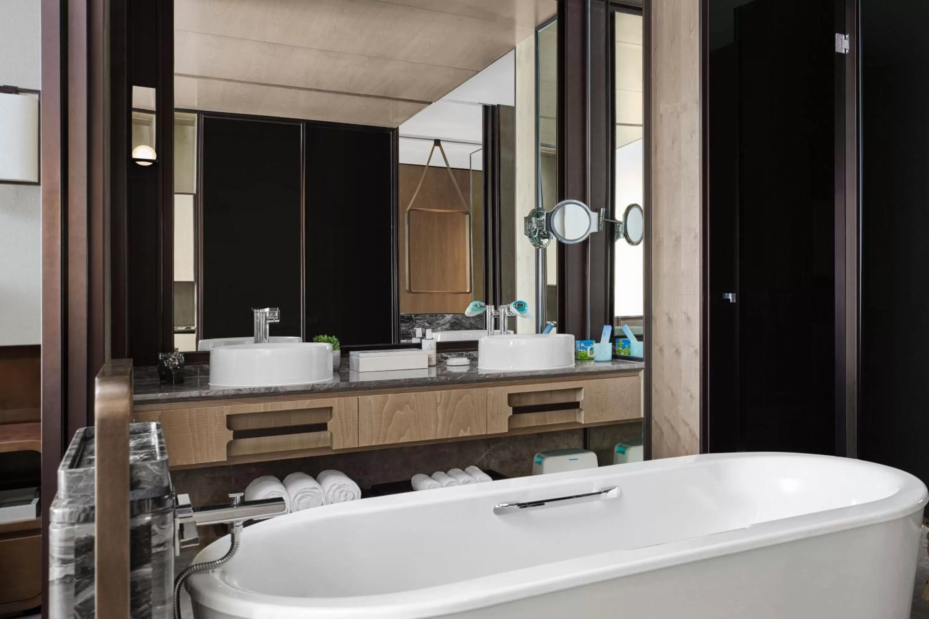 Photo of the whole room in JW Marriott Marquis Hotel Shanghai Pudong